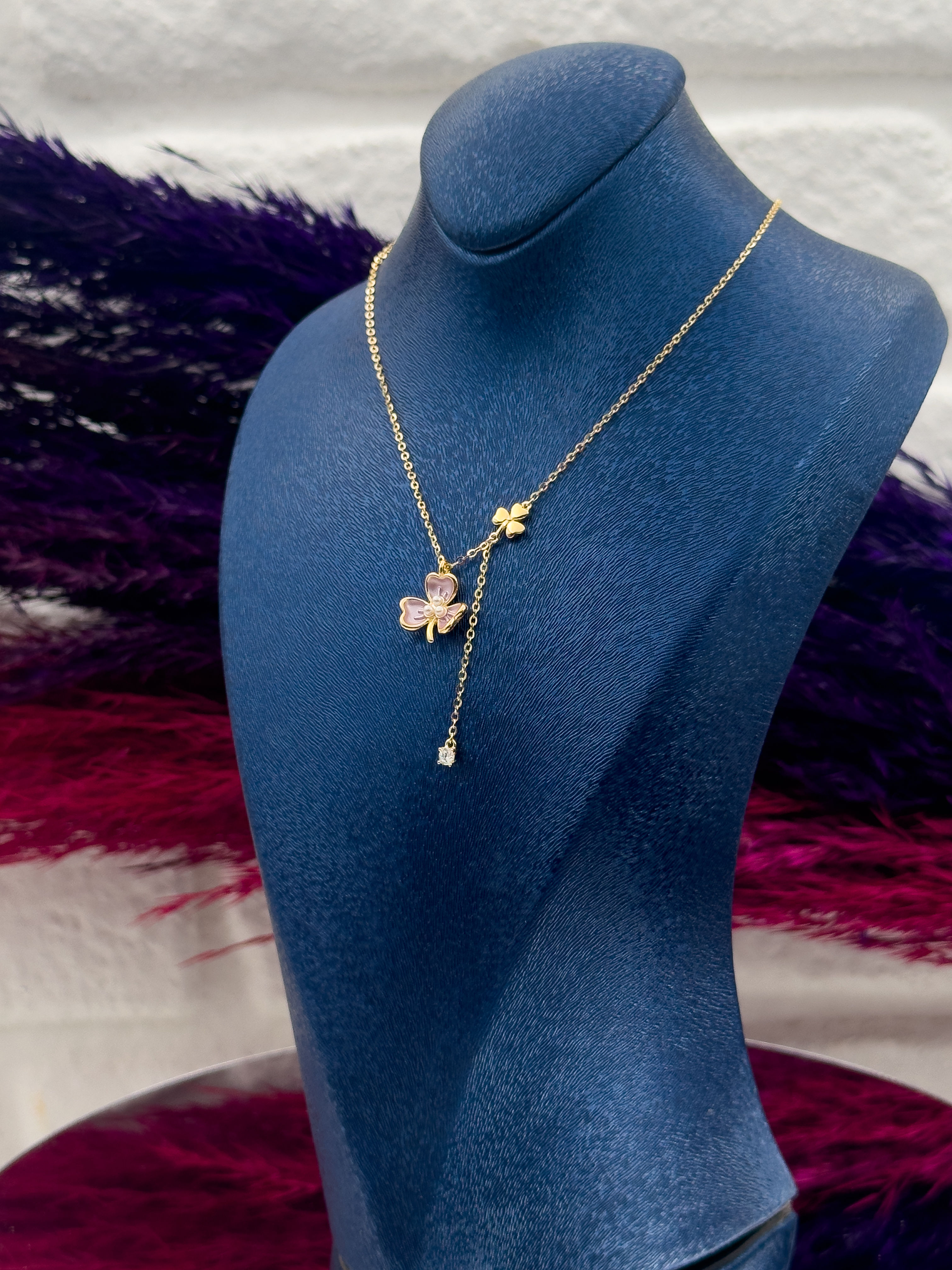 925 Ayar Gümüş Gold Renk Mineli Kelebek Modeli Zarif Kadın Kolye