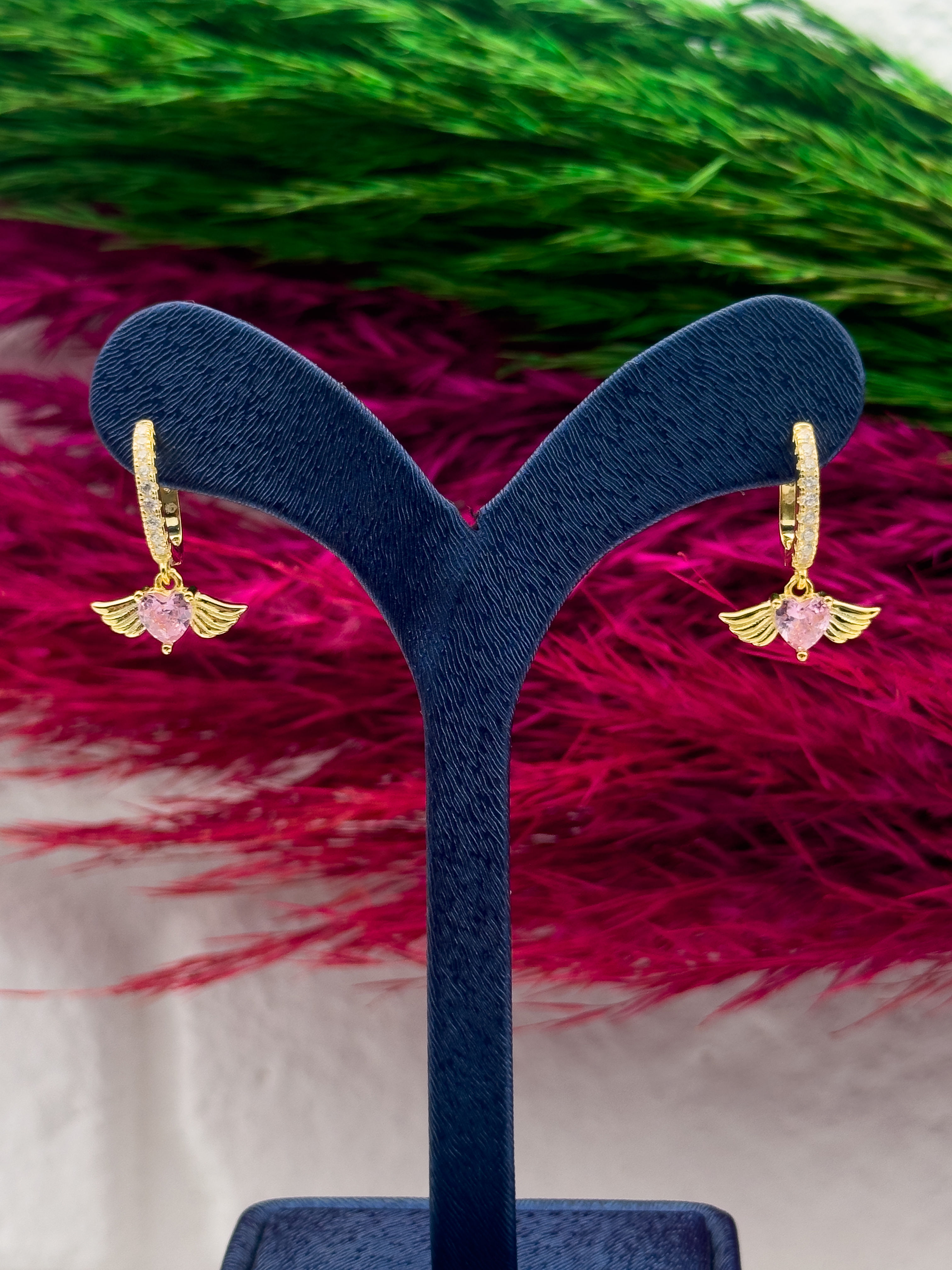 925 Ayar Gümüş Gold Renk Kalpli Pembe Kuvars Taşlı Melek Kanadı Modeli Lüks Kadın Küpe