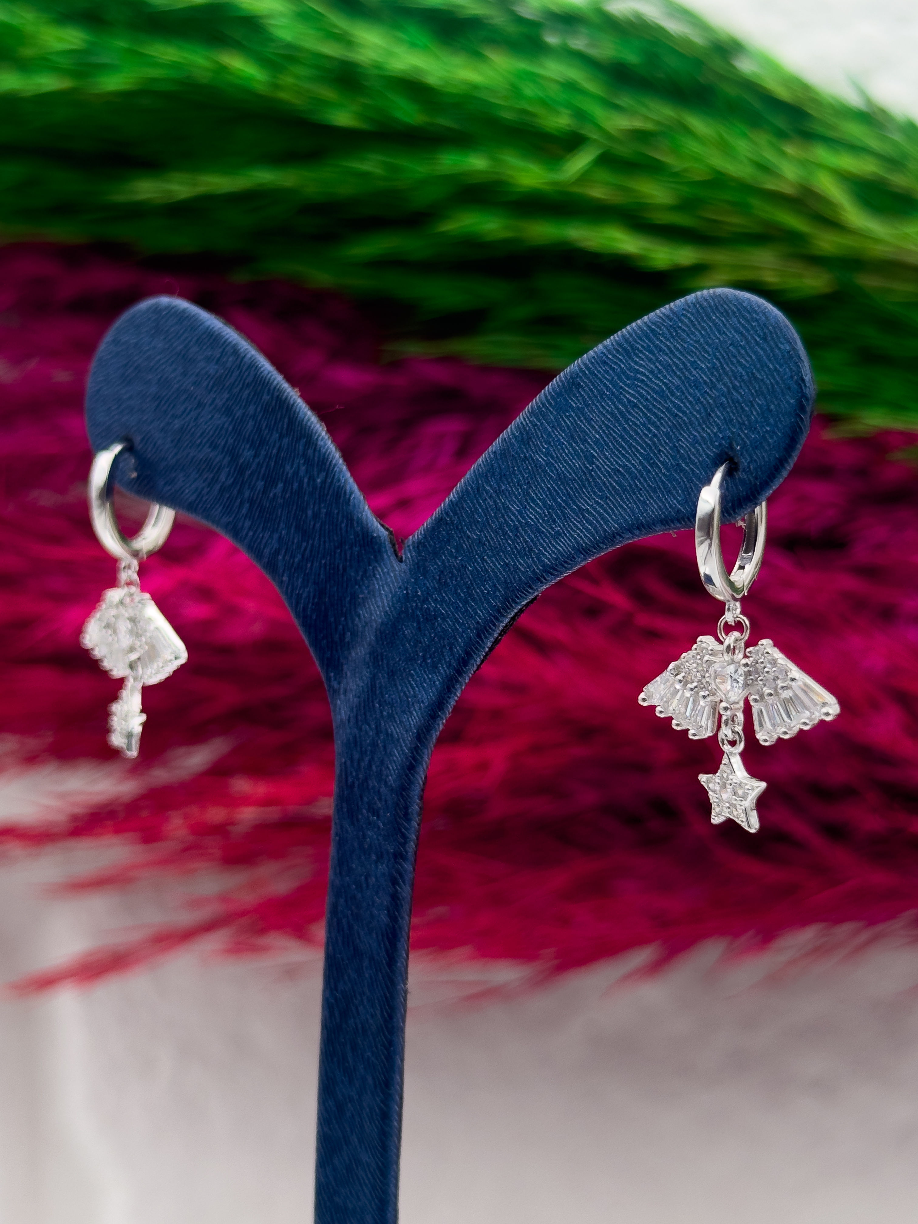 925 Ayar Gümüş Özel Tasarım Melek Kanadı & Yıldız Modeli Zarif Kadın Küpe