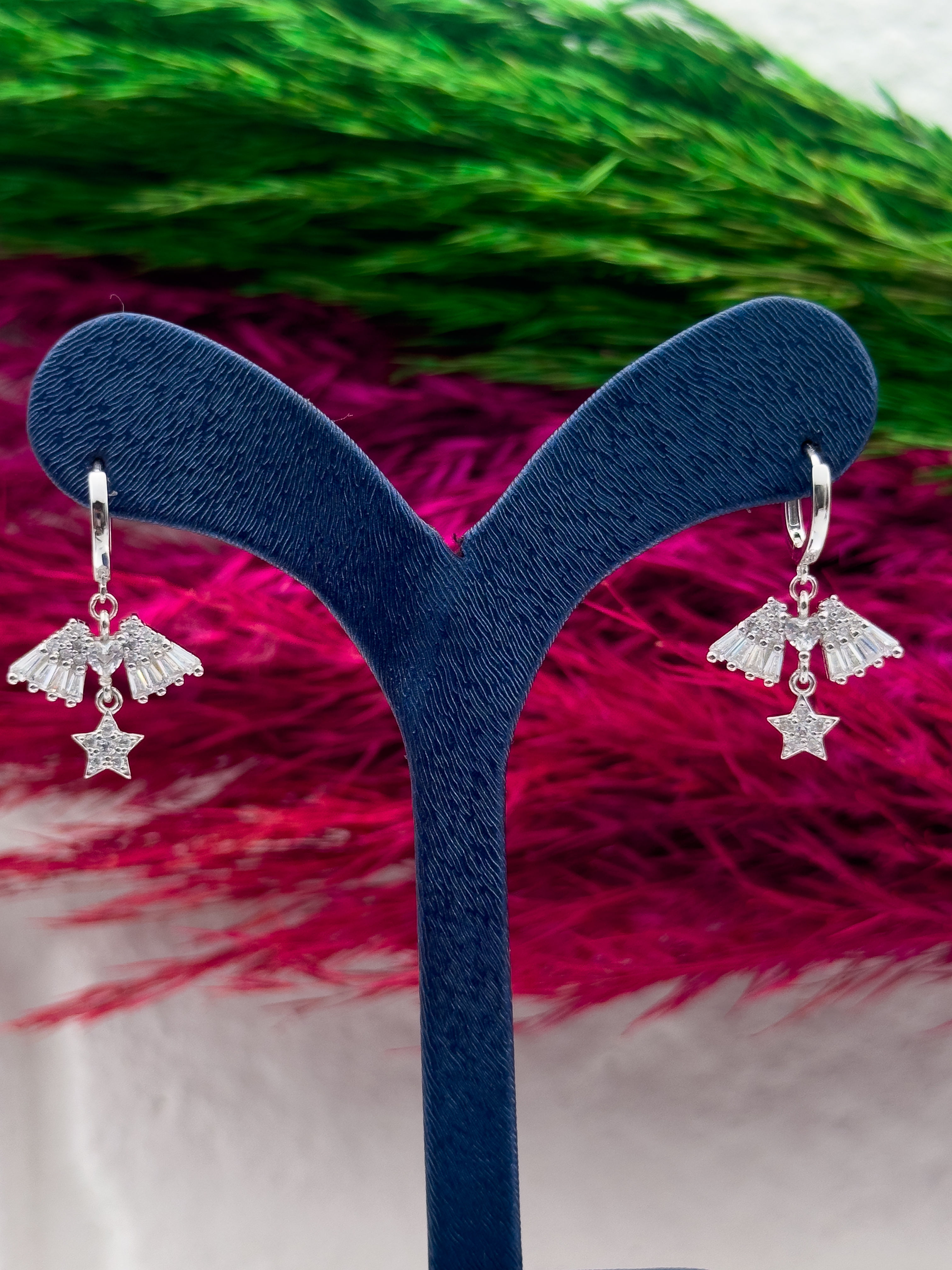 925 Ayar Gümüş Özel Tasarım Melek Kanadı & Yıldız Modeli Zarif Kadın Küpe