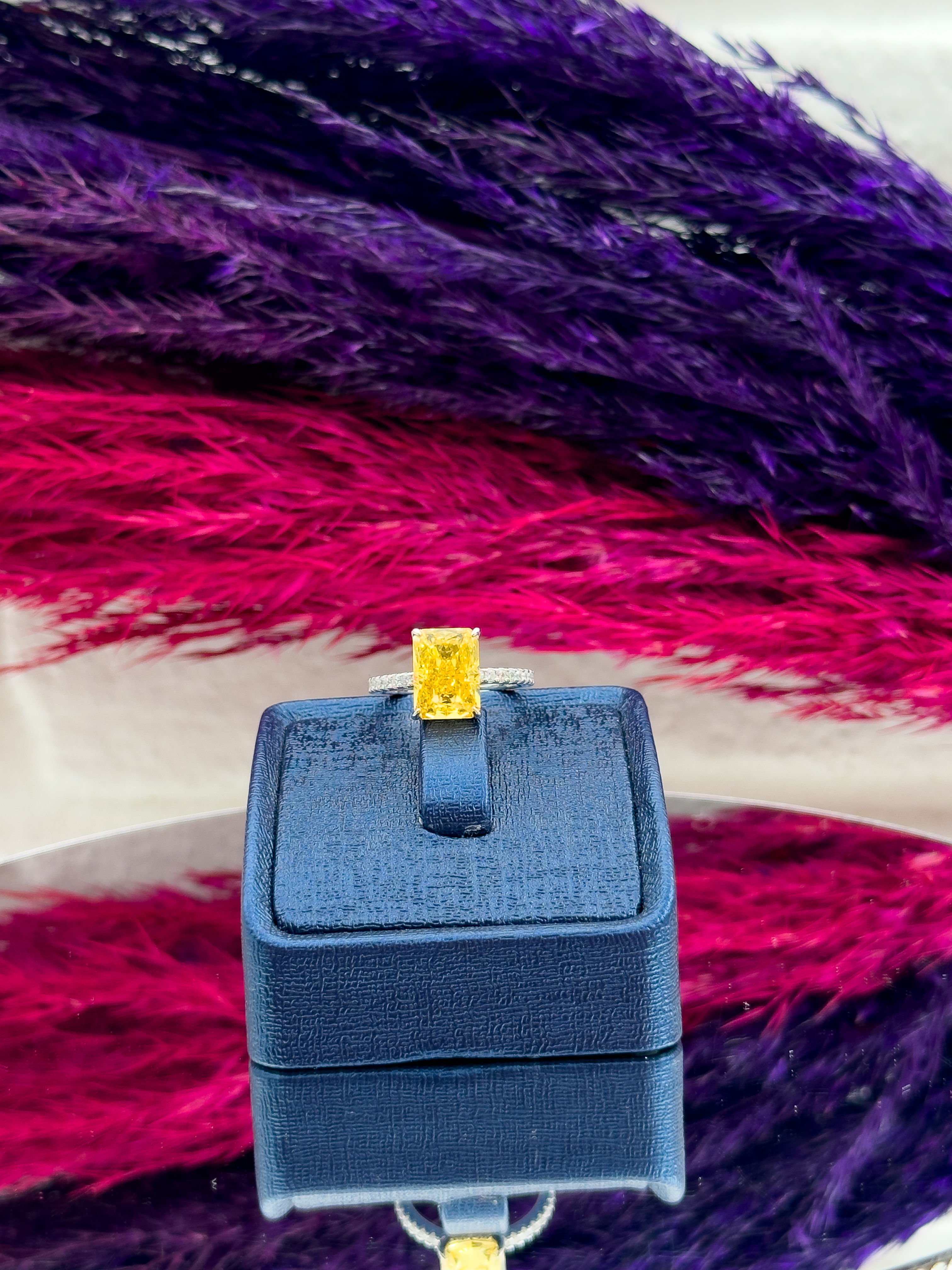 925 Ayar Gümüş Strin Taşlı Baget Pırlanta Montürlü Zarif Kadın Yüzük