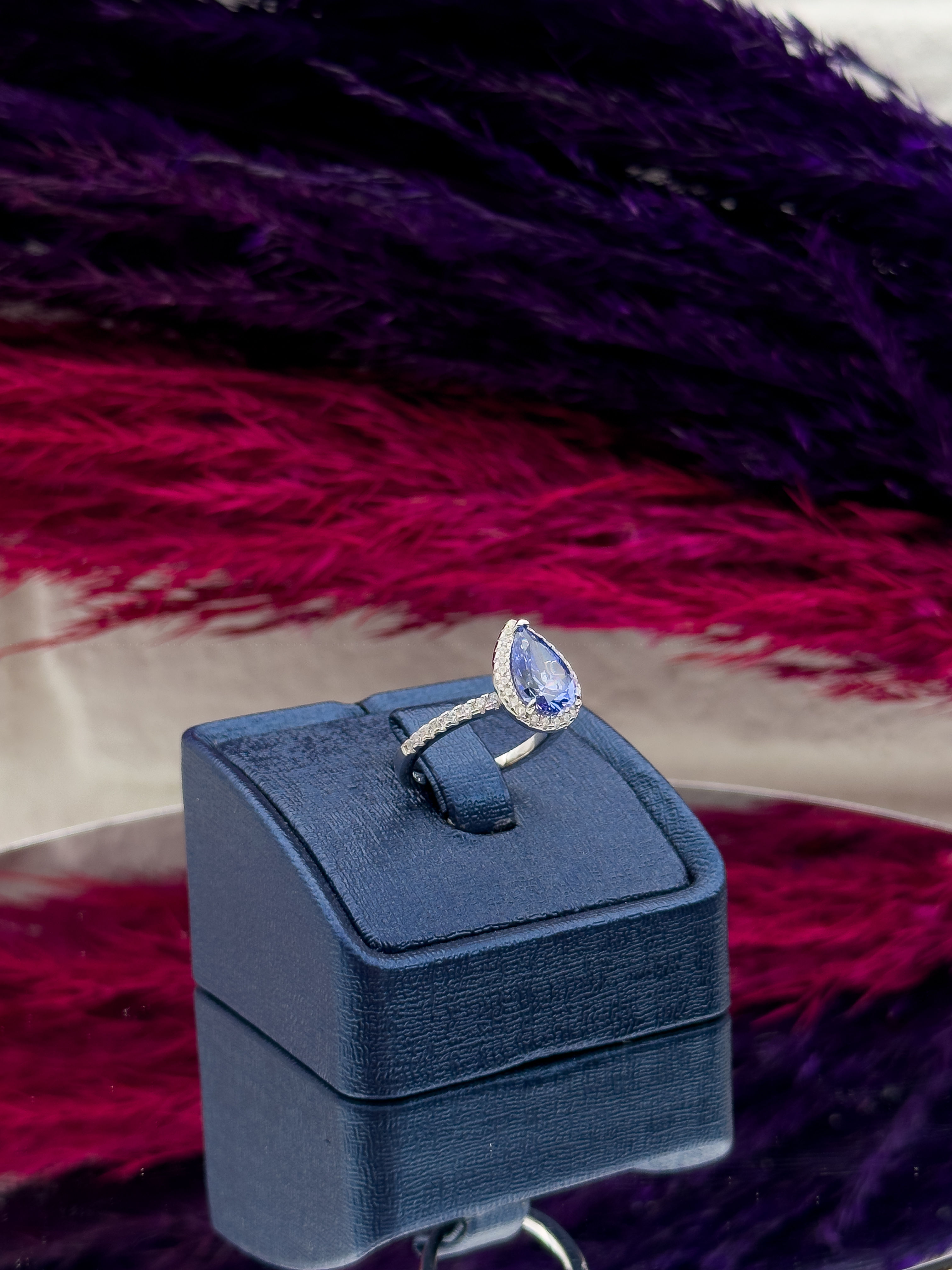 925 Ayar Gümüş Damla Mistik Topaz Taşlı Zarif Kadın Yüzük