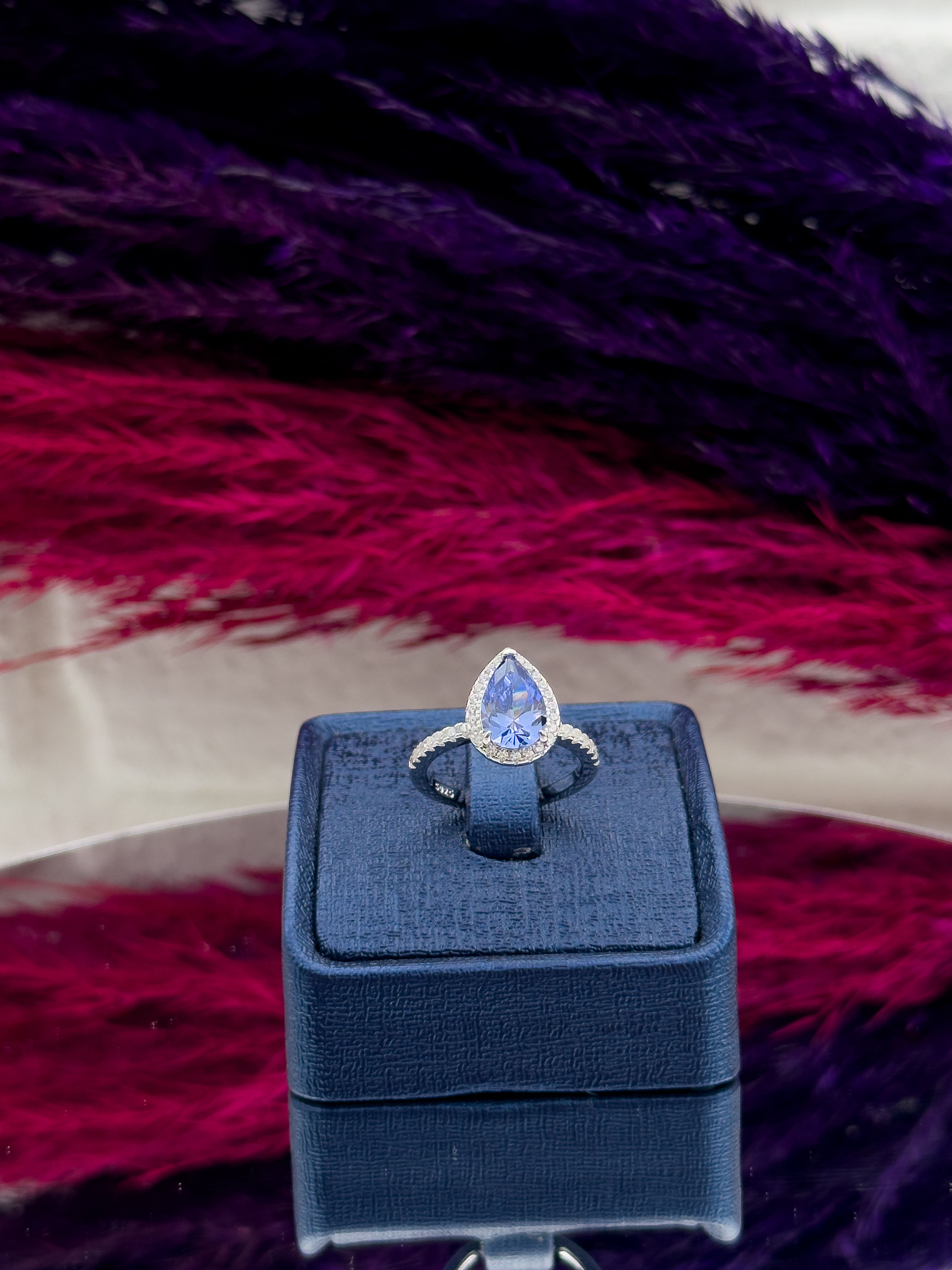 925 Ayar Gümüş Damla Mistik Topaz Taşlı Zarif Kadın Yüzük