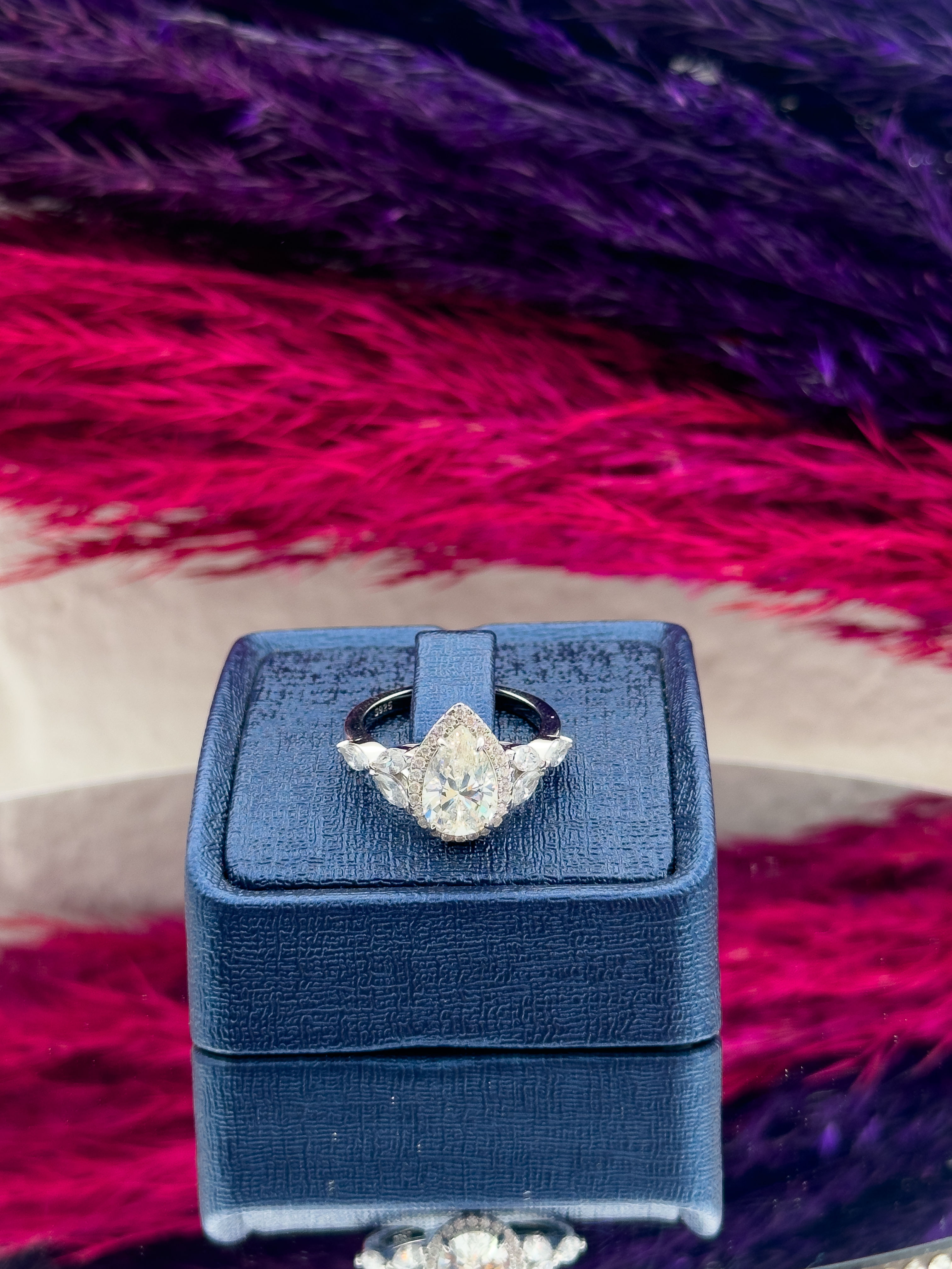 925 Ayar Gümüş Damla Taşlı Özel Tasarım Zarif Kadın Yüzük