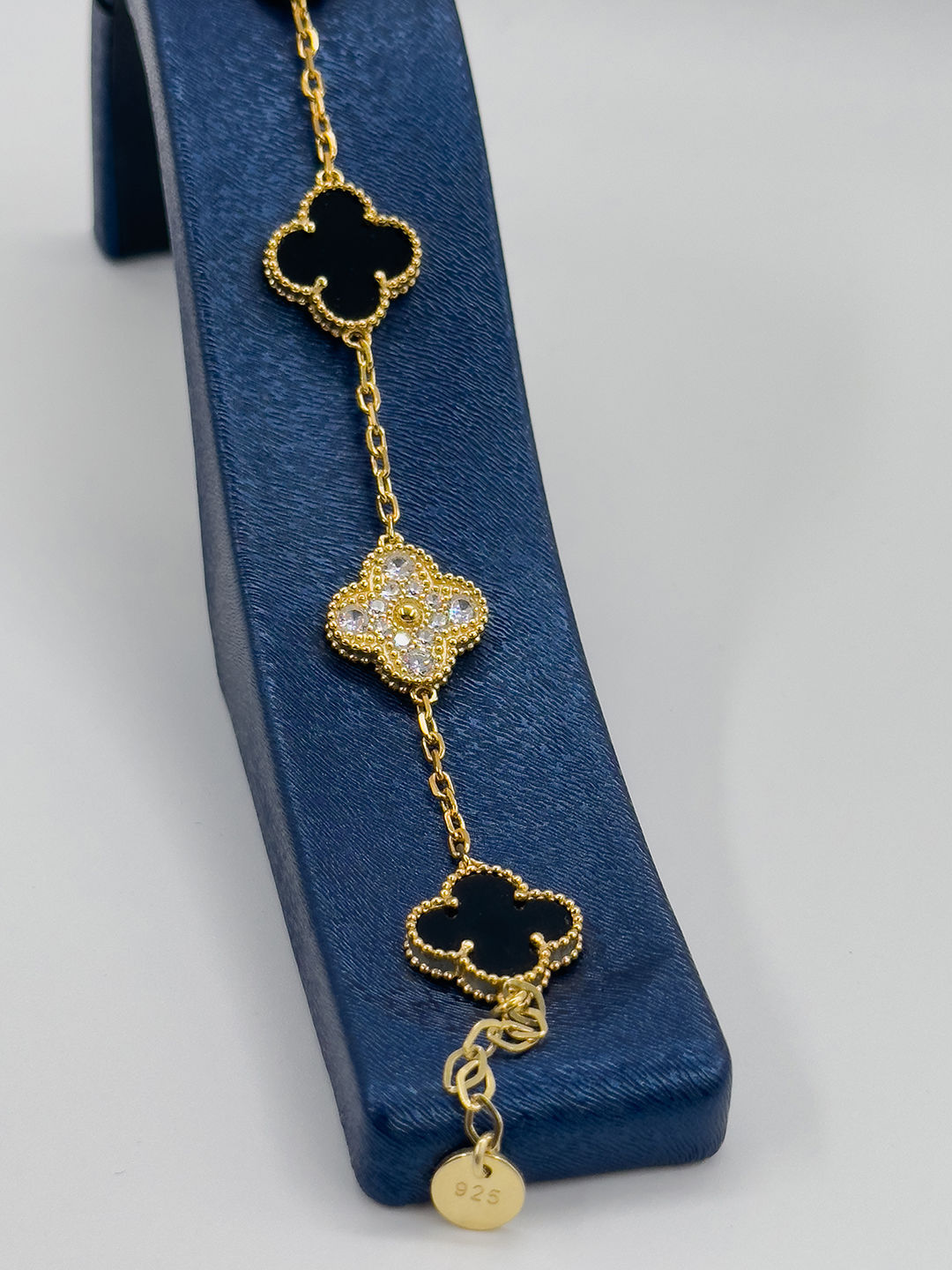 Özel Tasarım Yonca Kadın Gümüş Bileklik