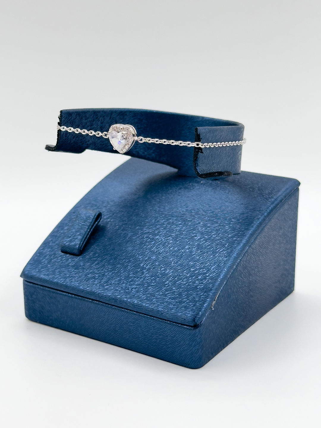 Zarif Kalpli Model Kadın Gümüş Bileklik