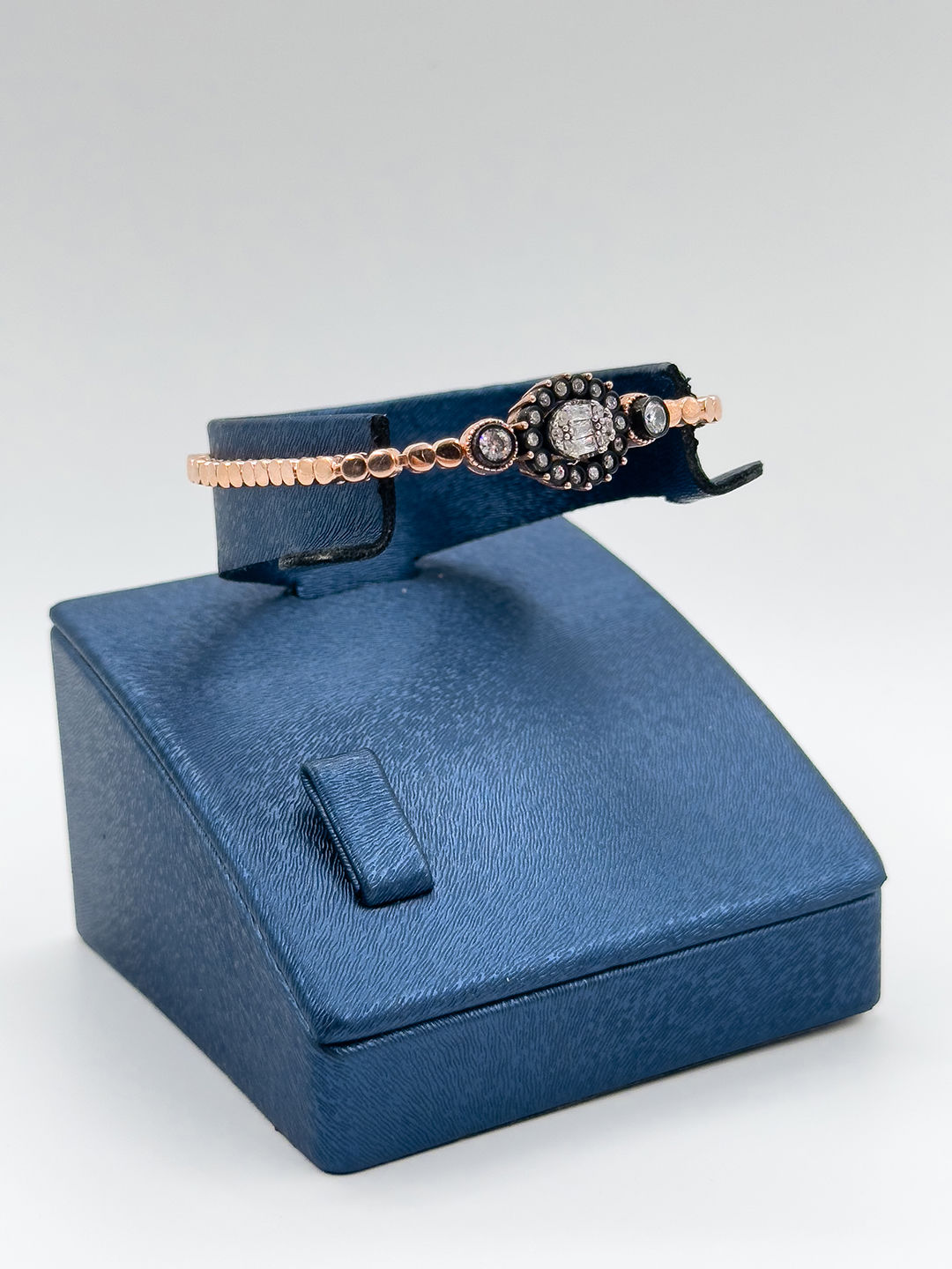 Baget Taşlı Elmas Modeli Kadın Gümüş Bileklik - Baget Bileklik