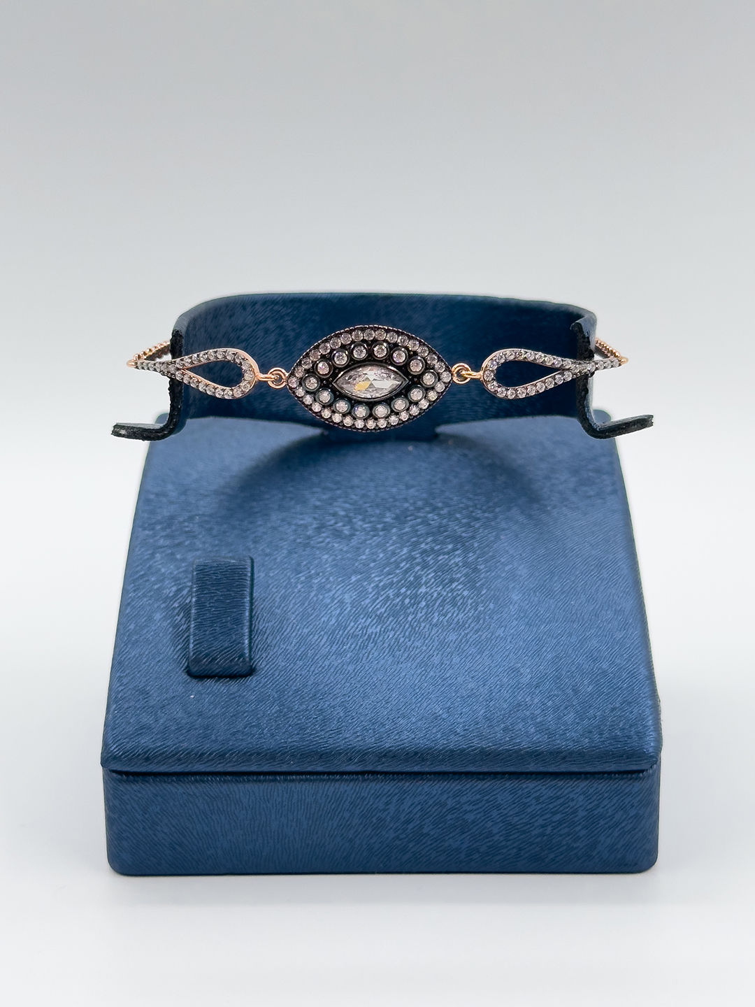 Elmas Modeli Zarif Kadın Gümüş Bileklik