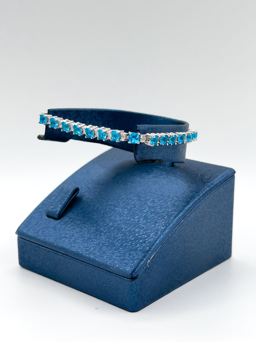 Aquamarin Taşlı Su Yolu Kadın Gümüş Bileklik - Su Yolu Bileklik