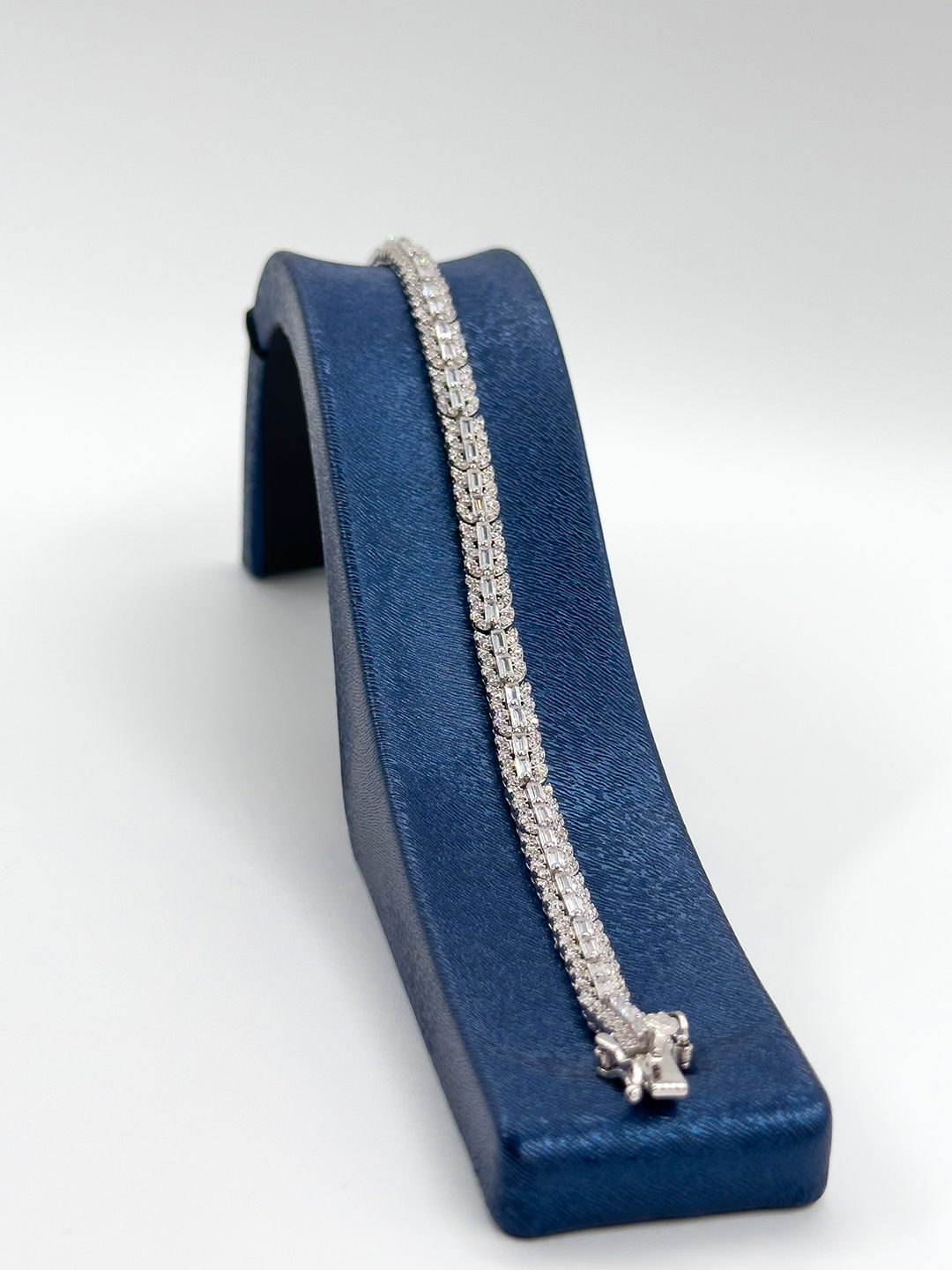 Pırlanta Montür Özel Kadın Gümüş Bileklik