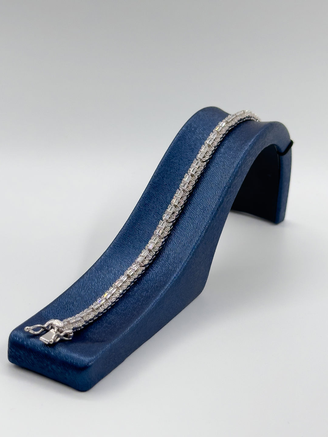 Pırlanta Montür Özel Kadın Gümüş Bileklik