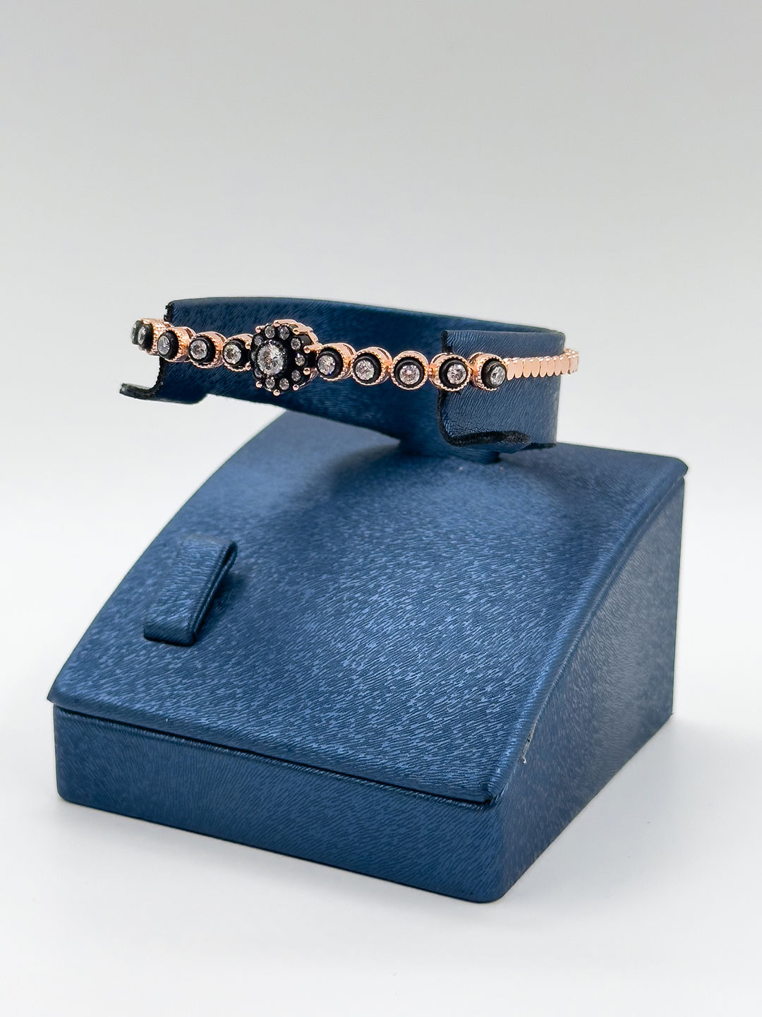 Su Yolu Elmas Modeli Kadın Gümüş Bileklik