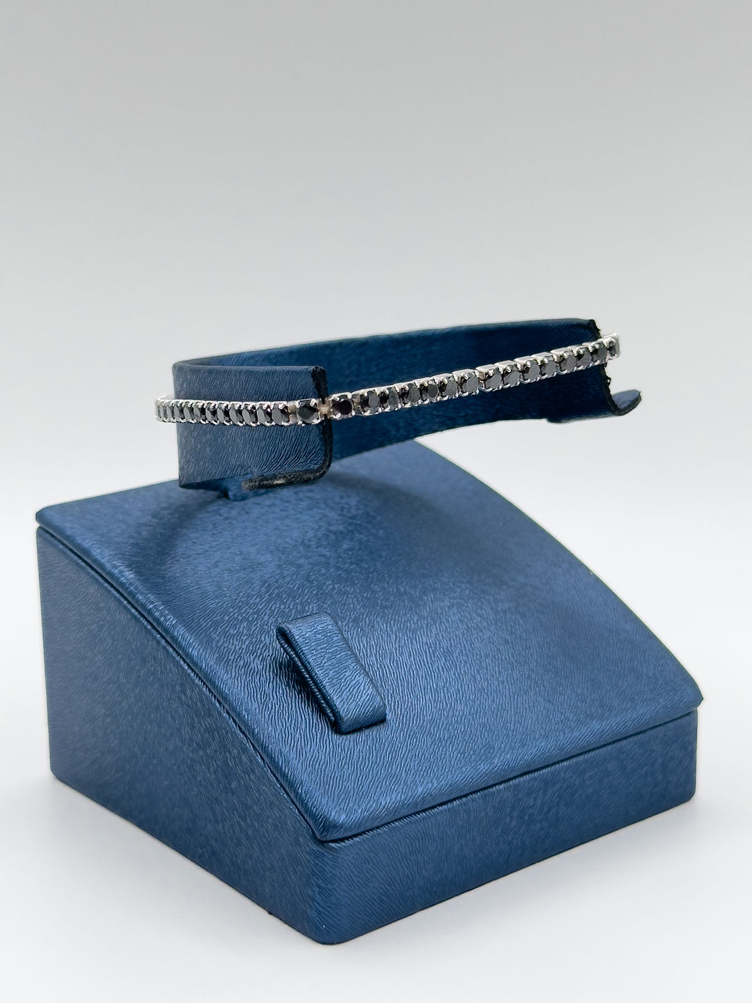 Misinalı Esnek Onix Taşlı Kadın Gümüş Bileklik