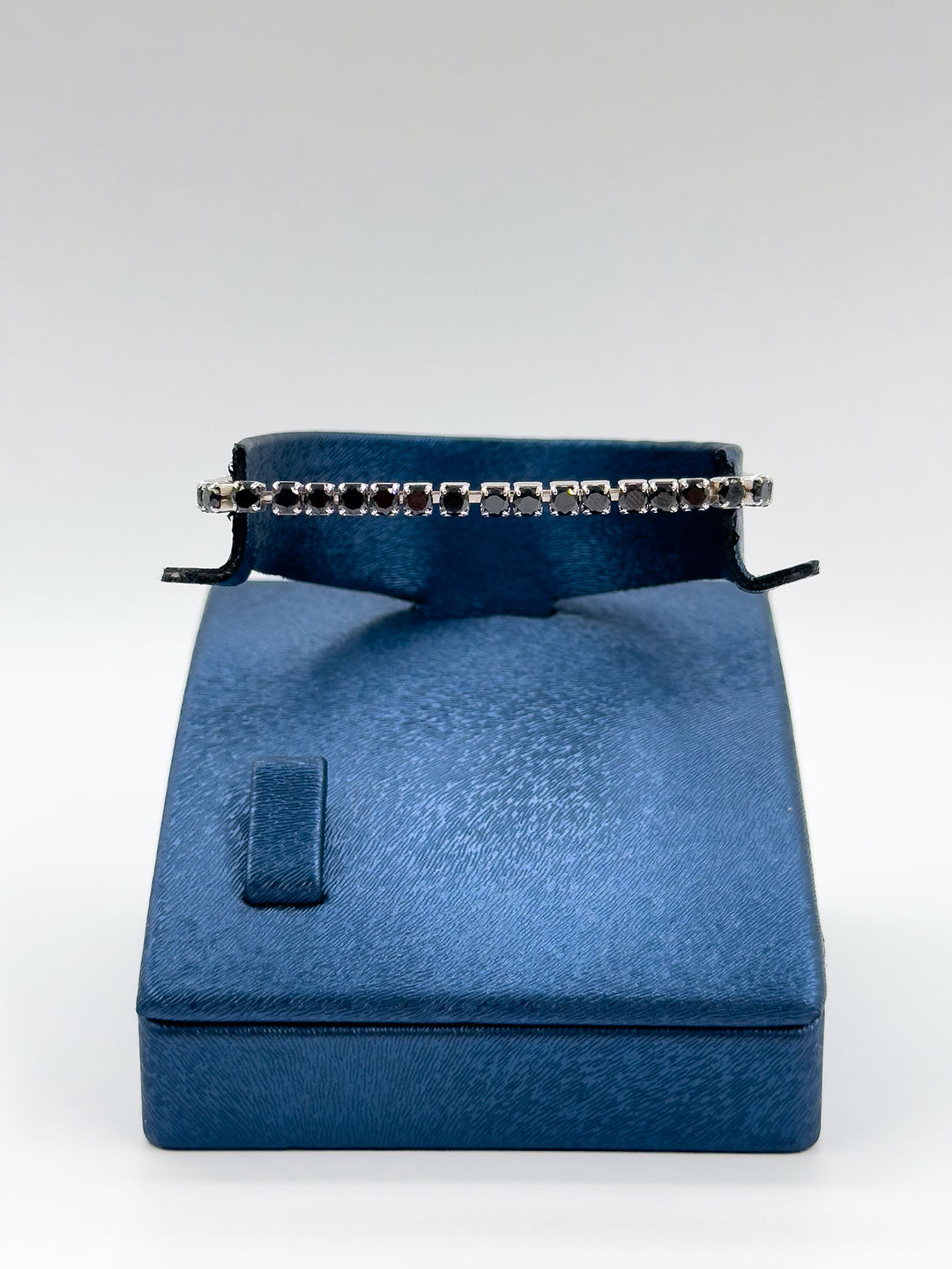 Misinalı Esnek Onix Taşlı Kadın Gümüş Bileklik