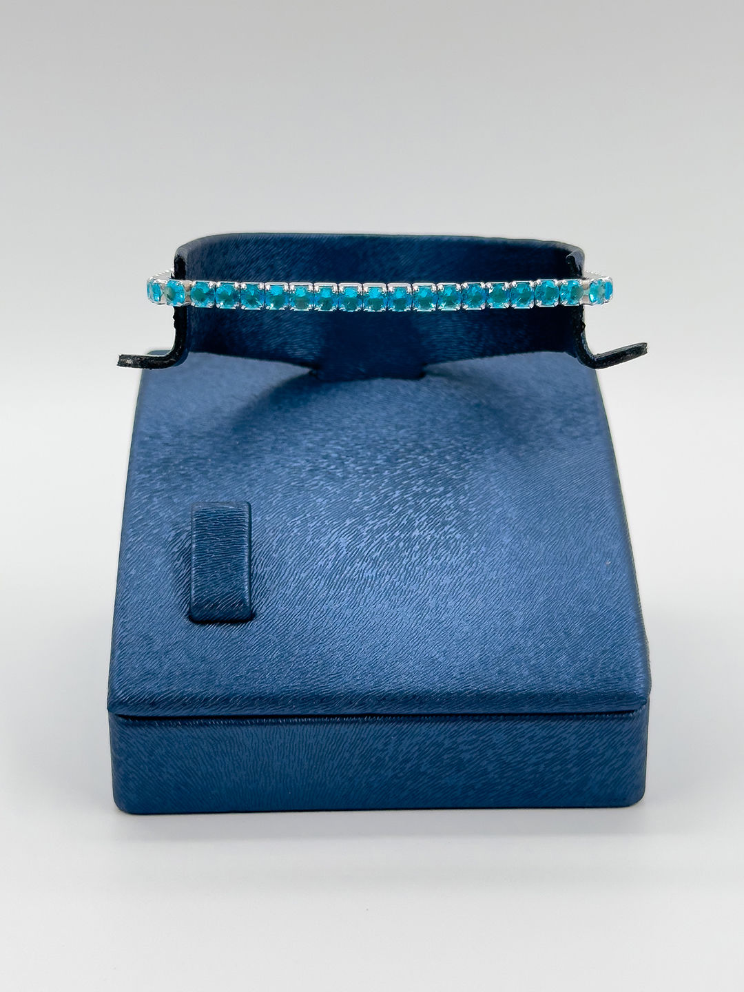 Misinalı Esnek Aquamarin Taşlı Kadın Gümüş Bileklik