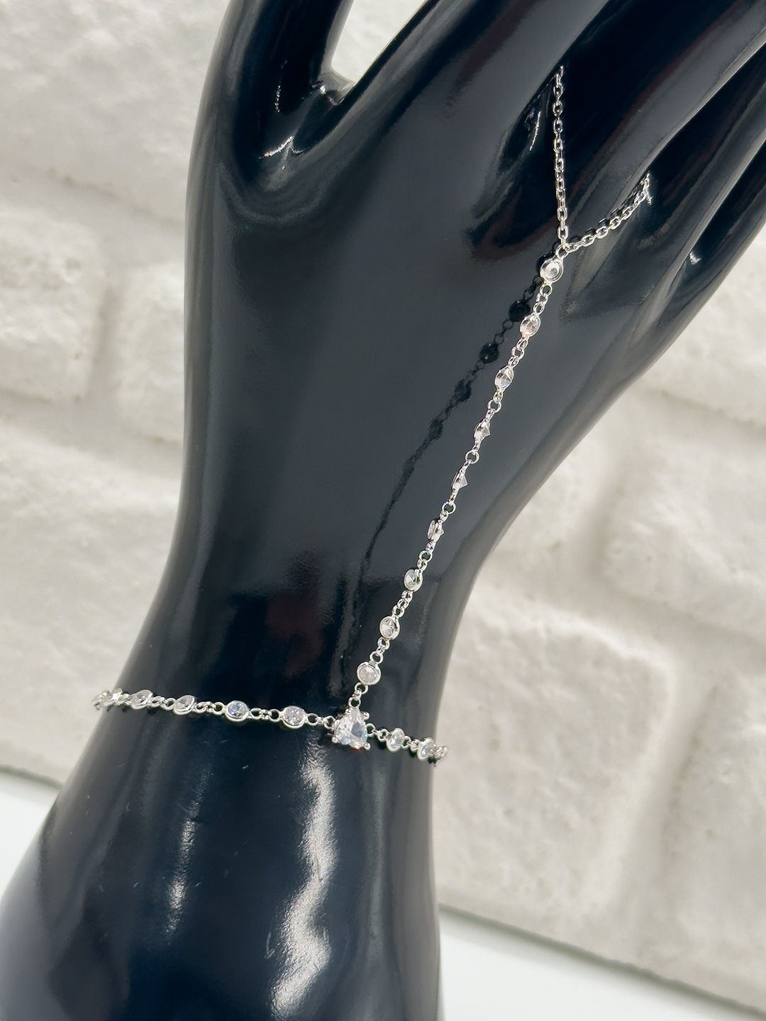 Su Yolu Tasarım Kalpli Şahmeran Kadın Gümüş Bileklik