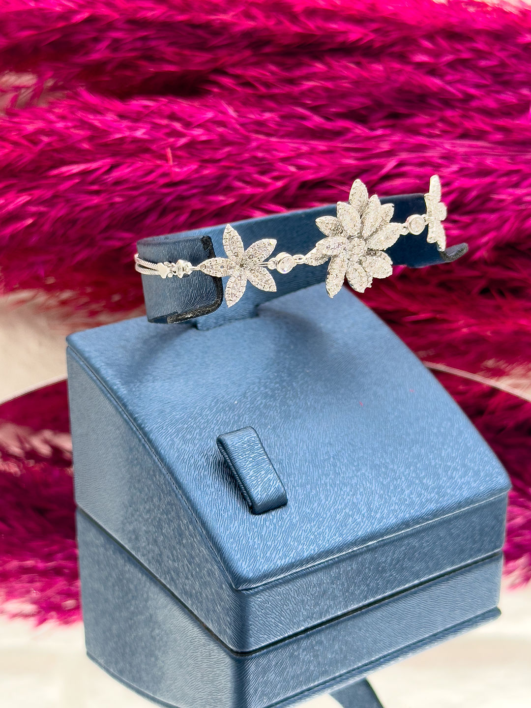 925 Ayar Gümüş Zirkon Taşlı Özel Üretim Lüks Kadın Bileklik