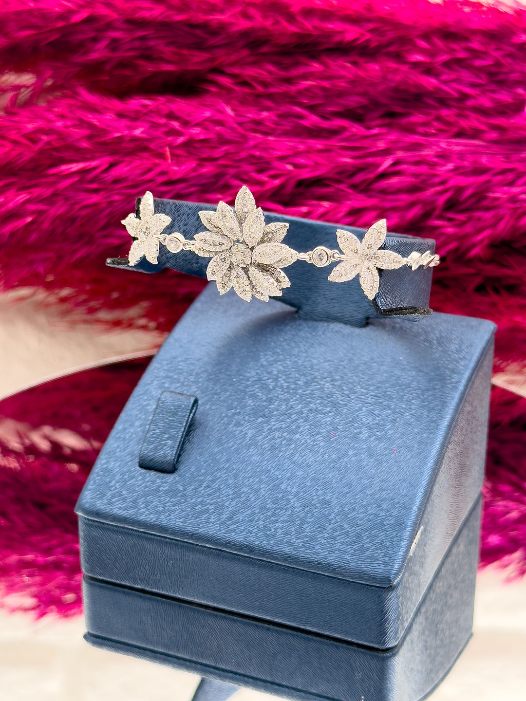 925 Ayar Gümüş Zirkon Taşlı Özel Üretim Lüks Kadın Bileklik