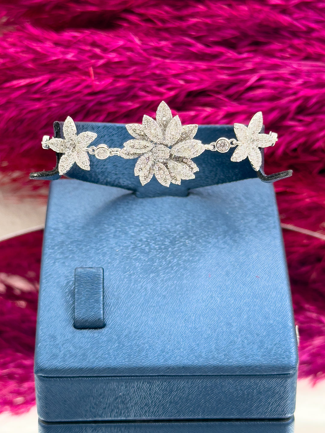 925 Ayar Gümüş Zirkon Taşlı Özel Üretim Lüks Kadın Bileklik