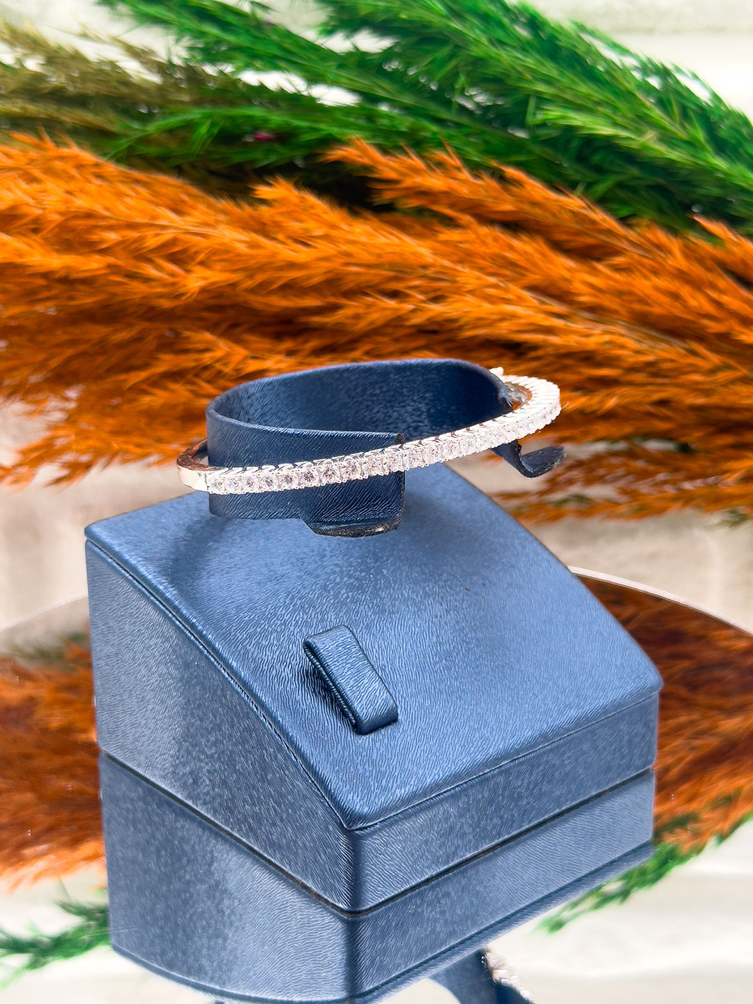 925 Ayar Gümüş Pırlanta Montürlü Su Yolu Modeli Lüks Kadın Kelepçe Bilezik