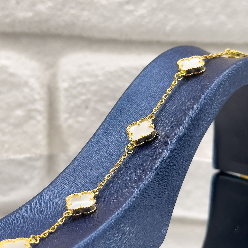 925 Ayar Gümüş 5’li Sedef Taşlı Yonca Modeli Zarif Trend Kadın Bileklik