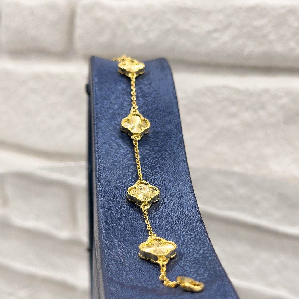 Gold Renk Yonca Gümüş Bileklik