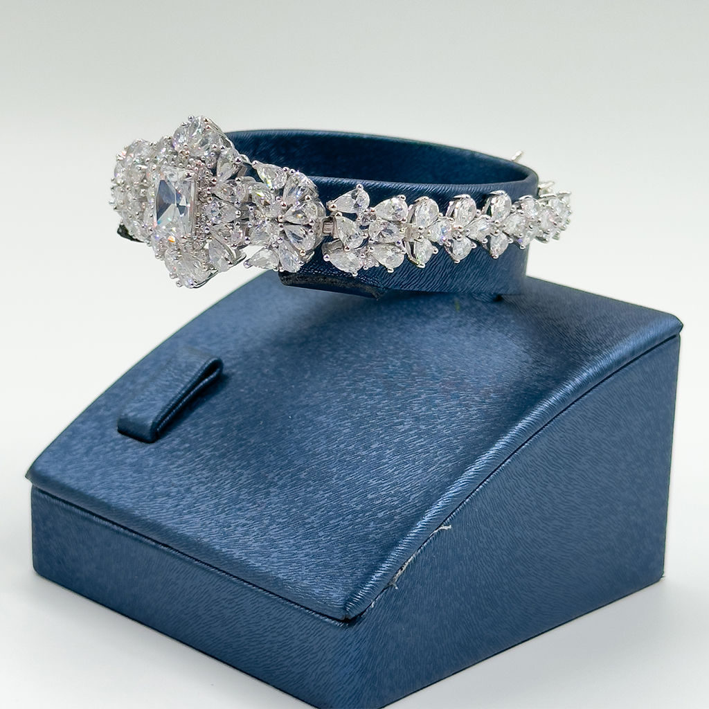 Pırlanta Montür Özel Seri 925 Ayar Gümüş Bileklik