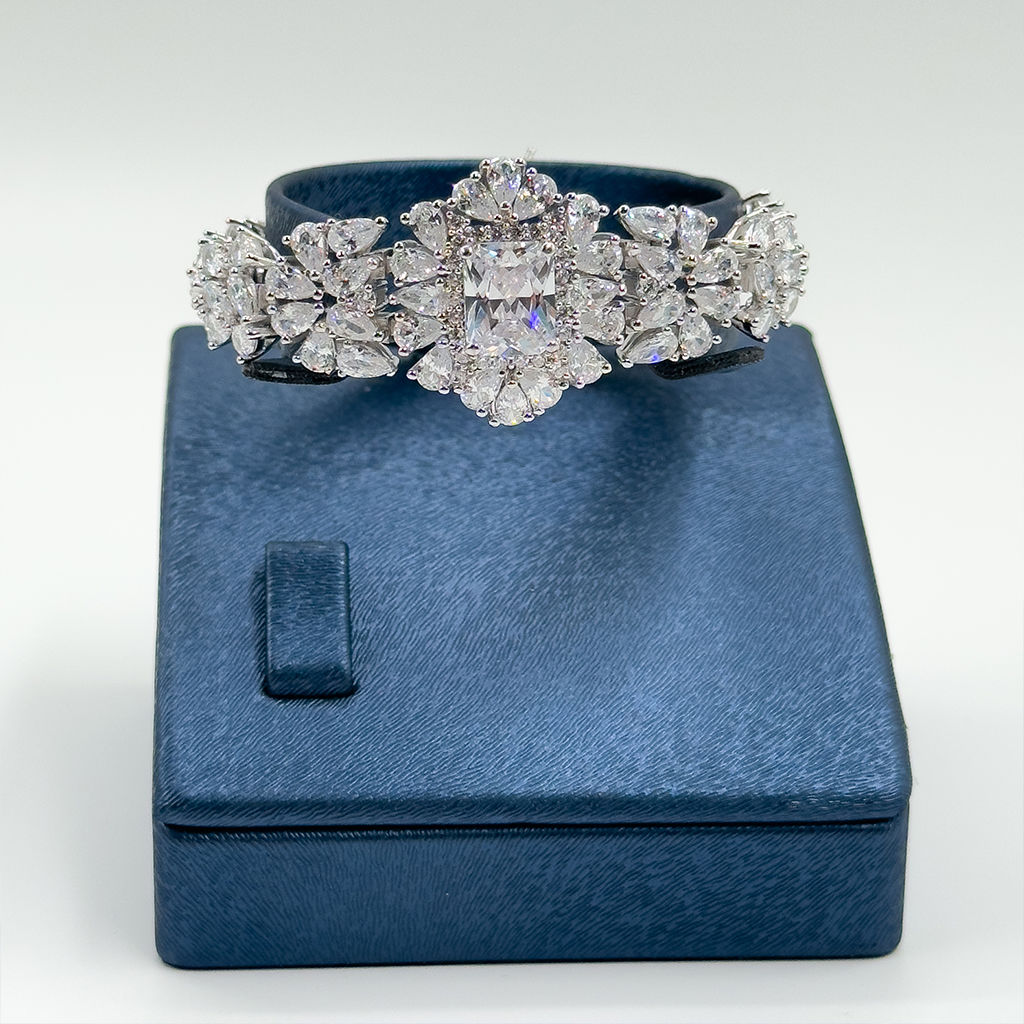 Pırlanta Montür Özel Seri 925 Ayar Gümüş Bileklik