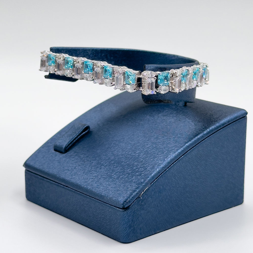 Pırlanta Montür Aquamarin Taşlı Gümüş Bileklik