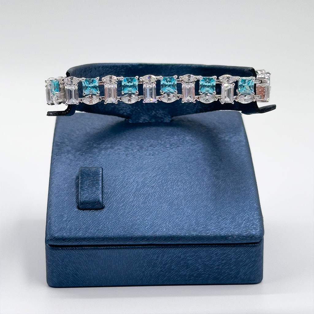 Pırlanta Montür Aquamarin Taşlı Gümüş Bileklik