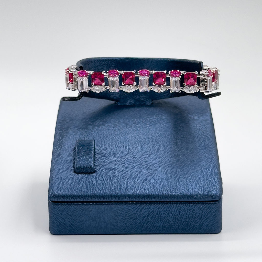 Pırlanta Montür Yakut Taşlı Gümüş Bileklik