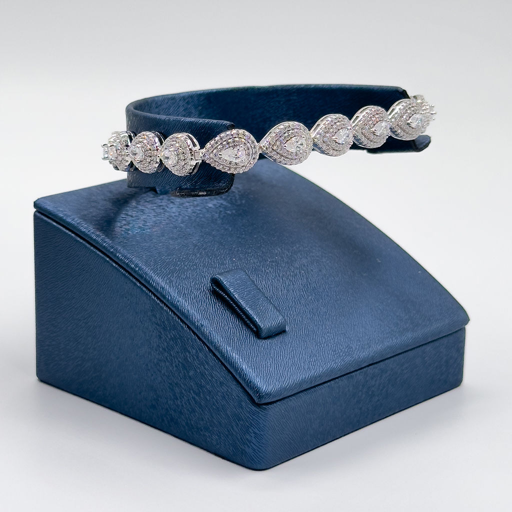 Su Yolu Damla Taşlı Gümüş Bileklik