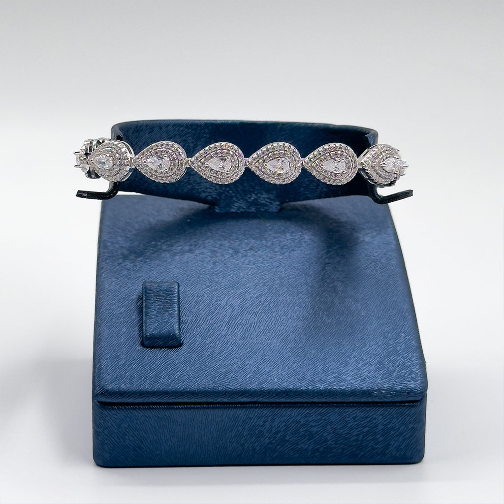 Su Yolu Damla Taşlı Gümüş Bileklik