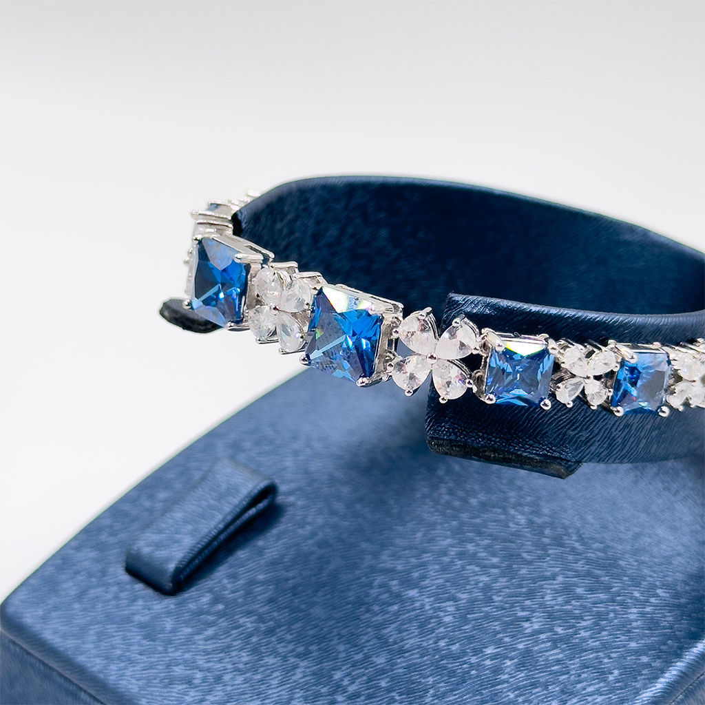 Pırlanta Montür Safir Taşlı Gümüş Bileklik