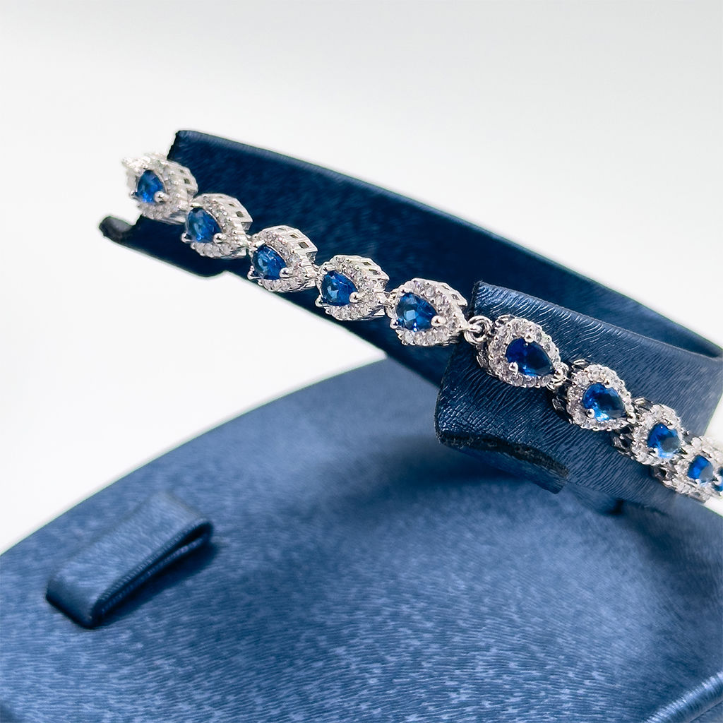 Safir Taşlı Damla Model Gümüş Bileklik