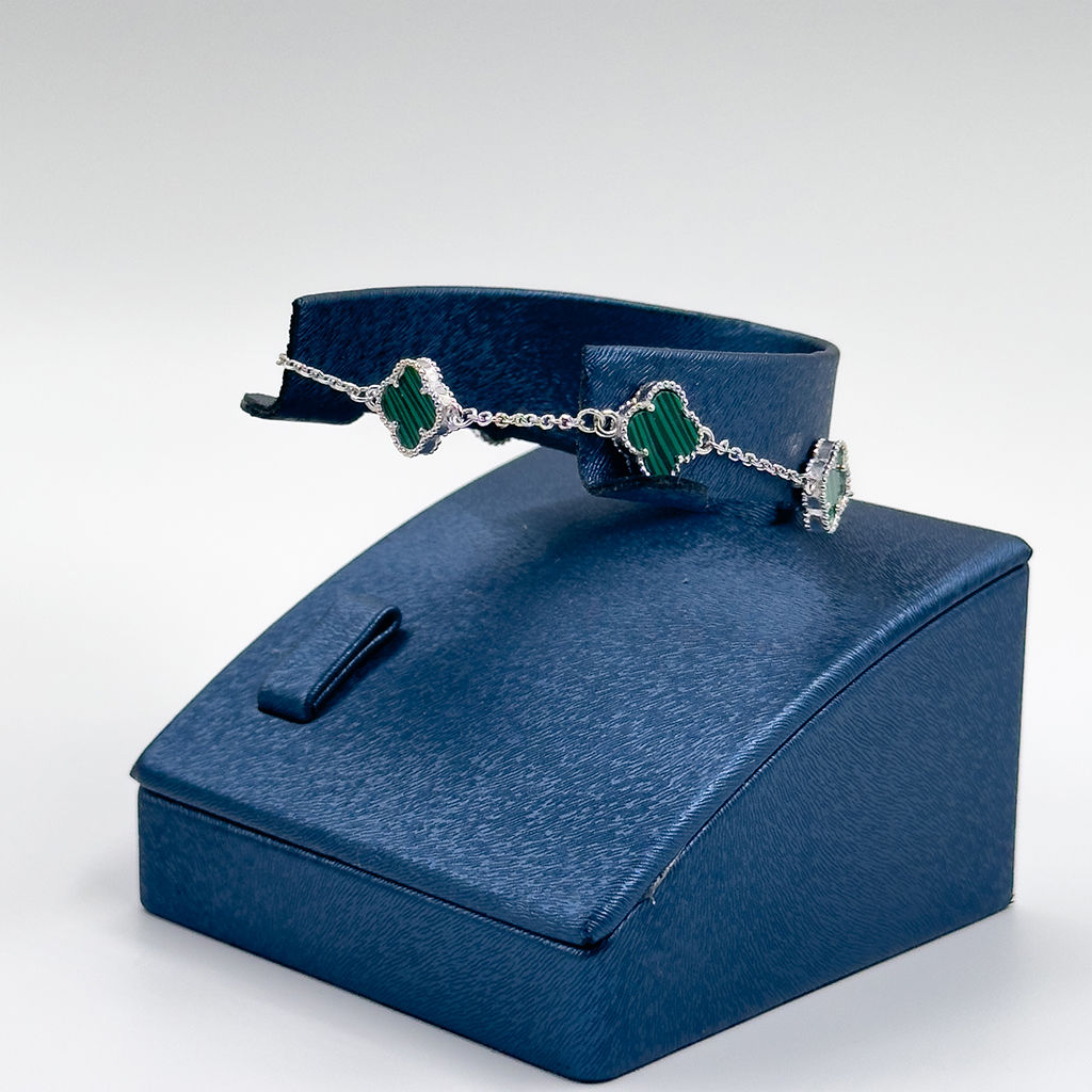 925 Ayar Gümüş 5’li Malakit Taşlı Yonca Modeli Zarif Kadın Bileklik