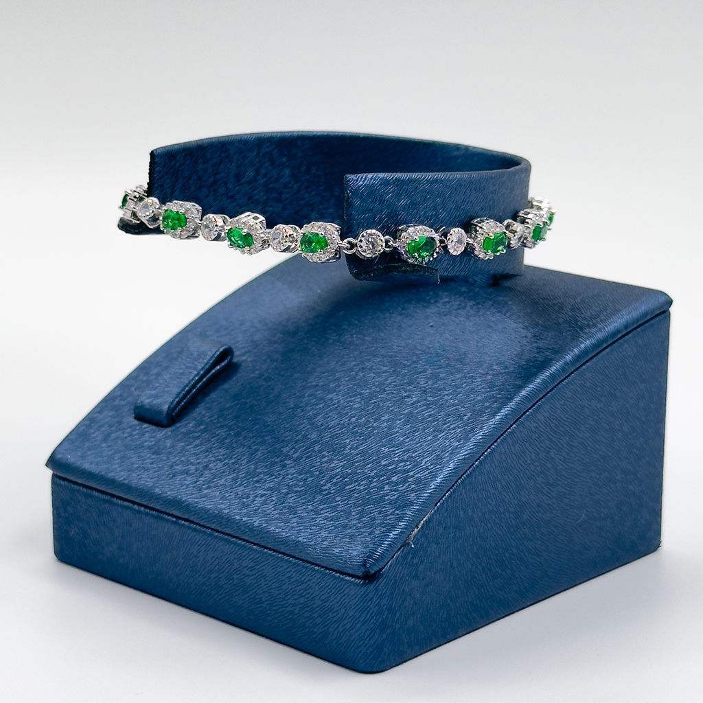 Zümrüt Taşlı Su Yolu Gümüş Bileklik