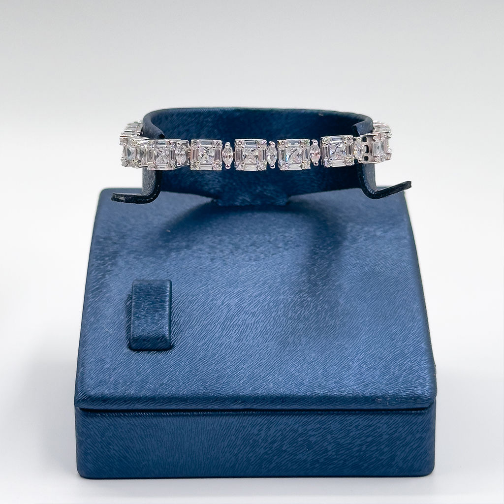 Pırlanta Montür Su Yolu Gümüş Bileklik