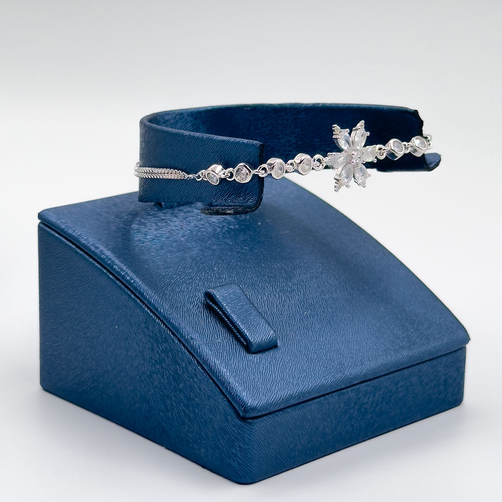 Zirkon Taşlı Lotus Gümüş Bileklik