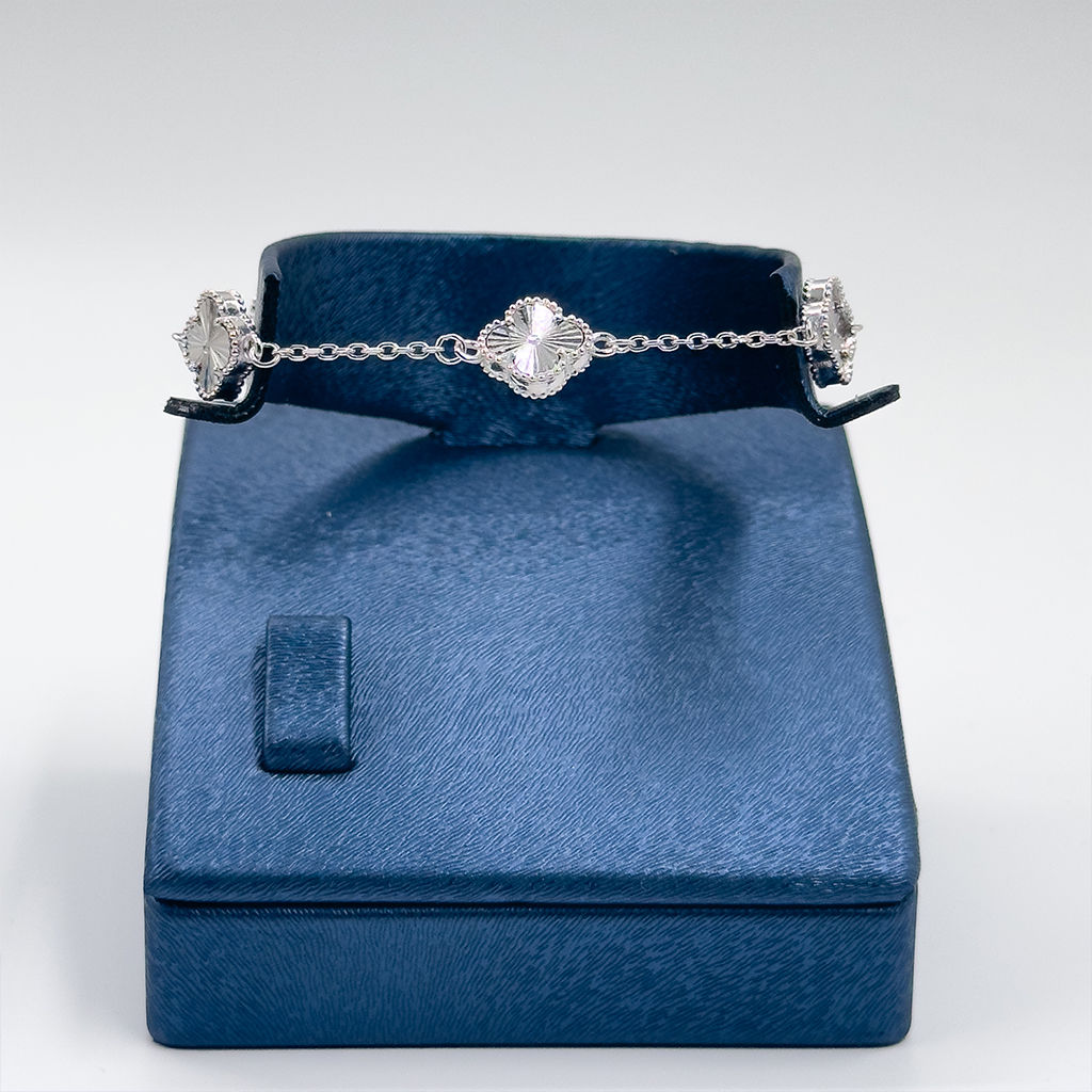 Taşsız Spor Yonca Gümüş Bileklik