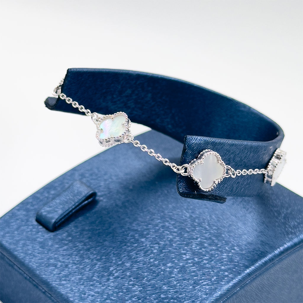 Sedef Taşlı Yonca Gümüş Bileklik