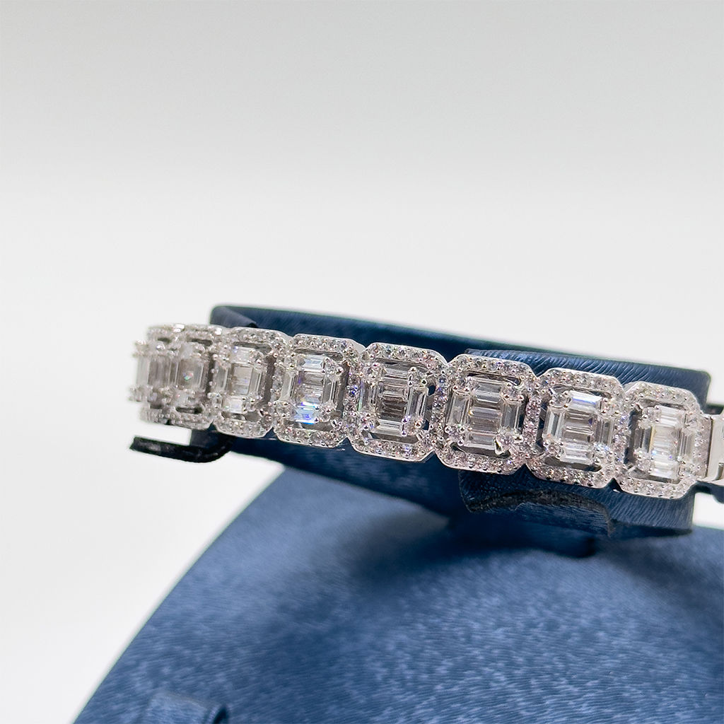 Pırlanta Montür Baget Kelepçe 925 Ayar Gümüş Bileklik