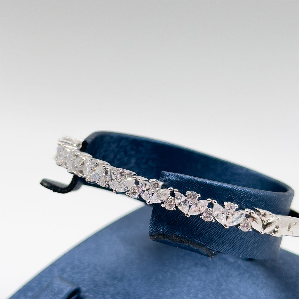 Pırlanta Montür Kelepçe Gümüş Bileklik