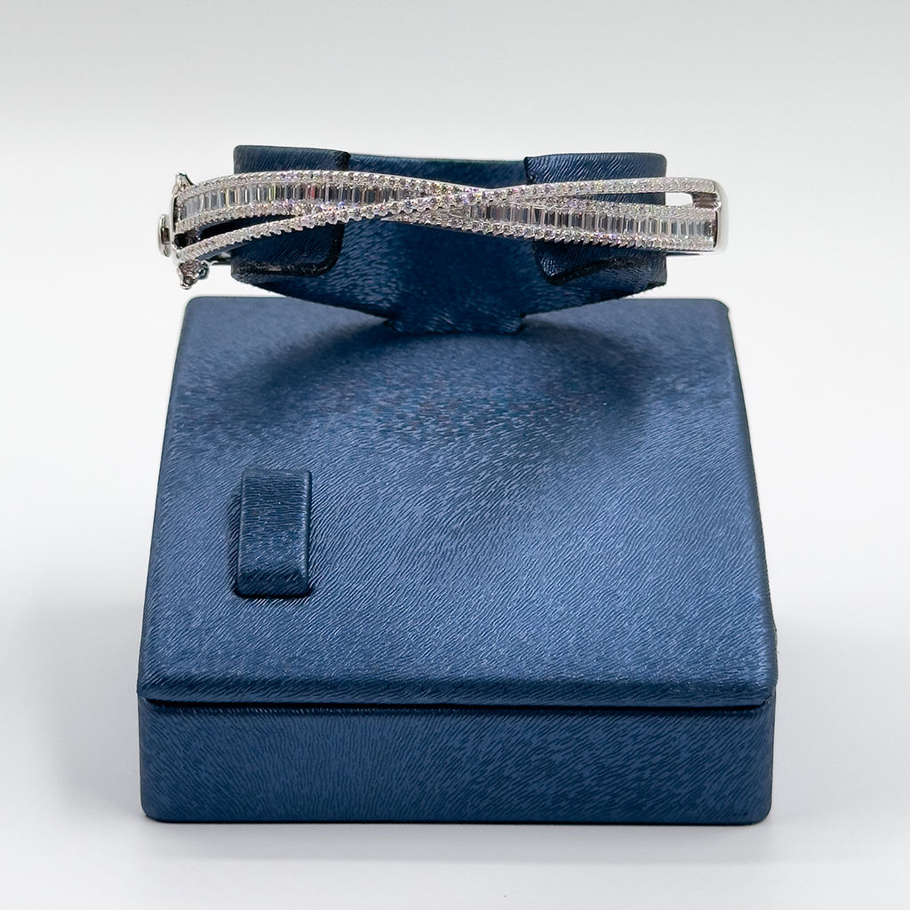 Pırlanta Montür Baget Taşlı Kelepçe Gümüş Bileklik