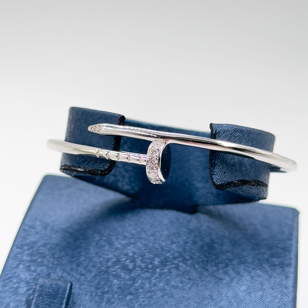 Cartier Model Kelepçe Gümüş Bileklik