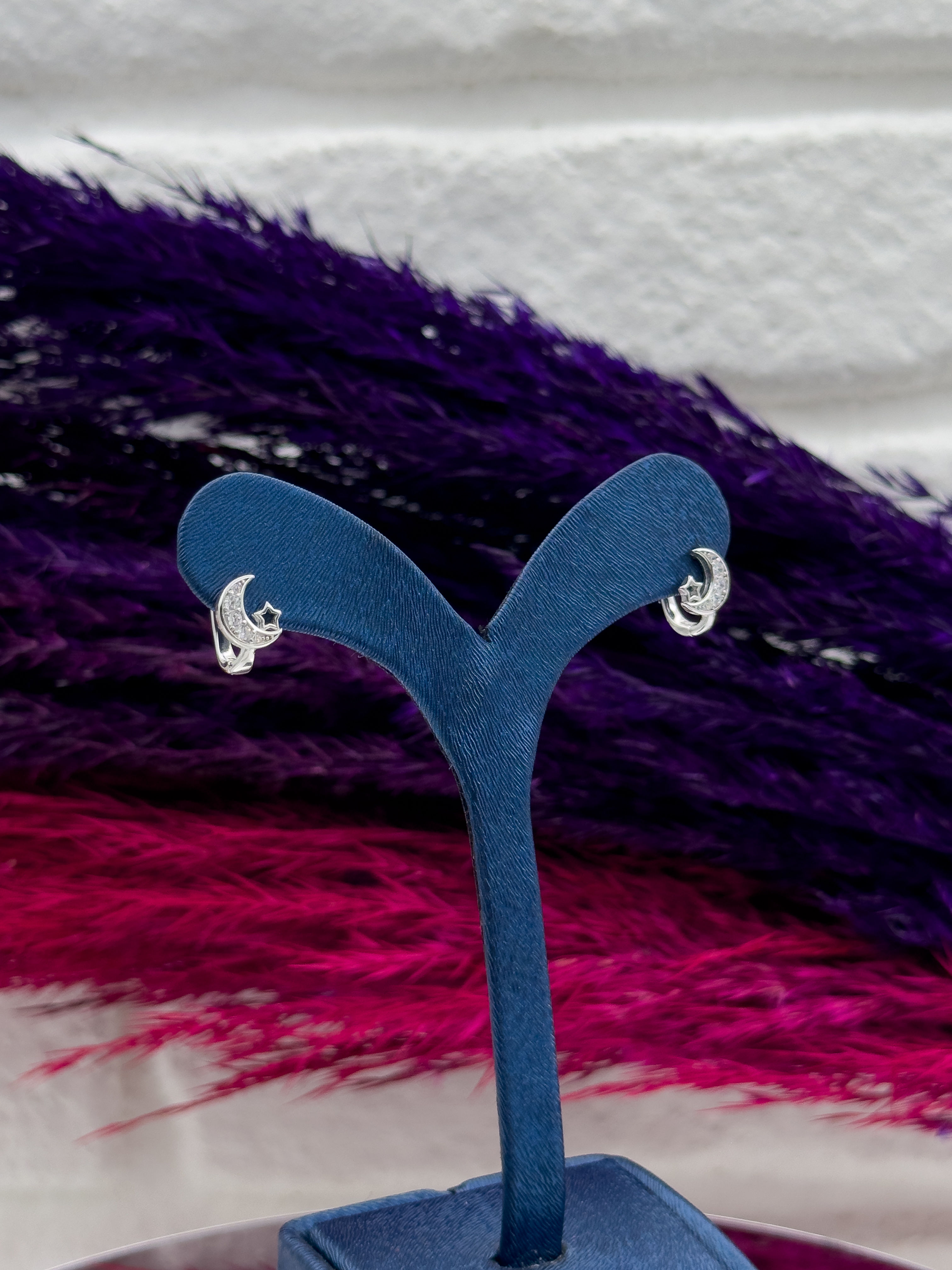 925 Ayar Gümüş Ayyıldız Modeli Zarif Kız Çocuk Küpesi