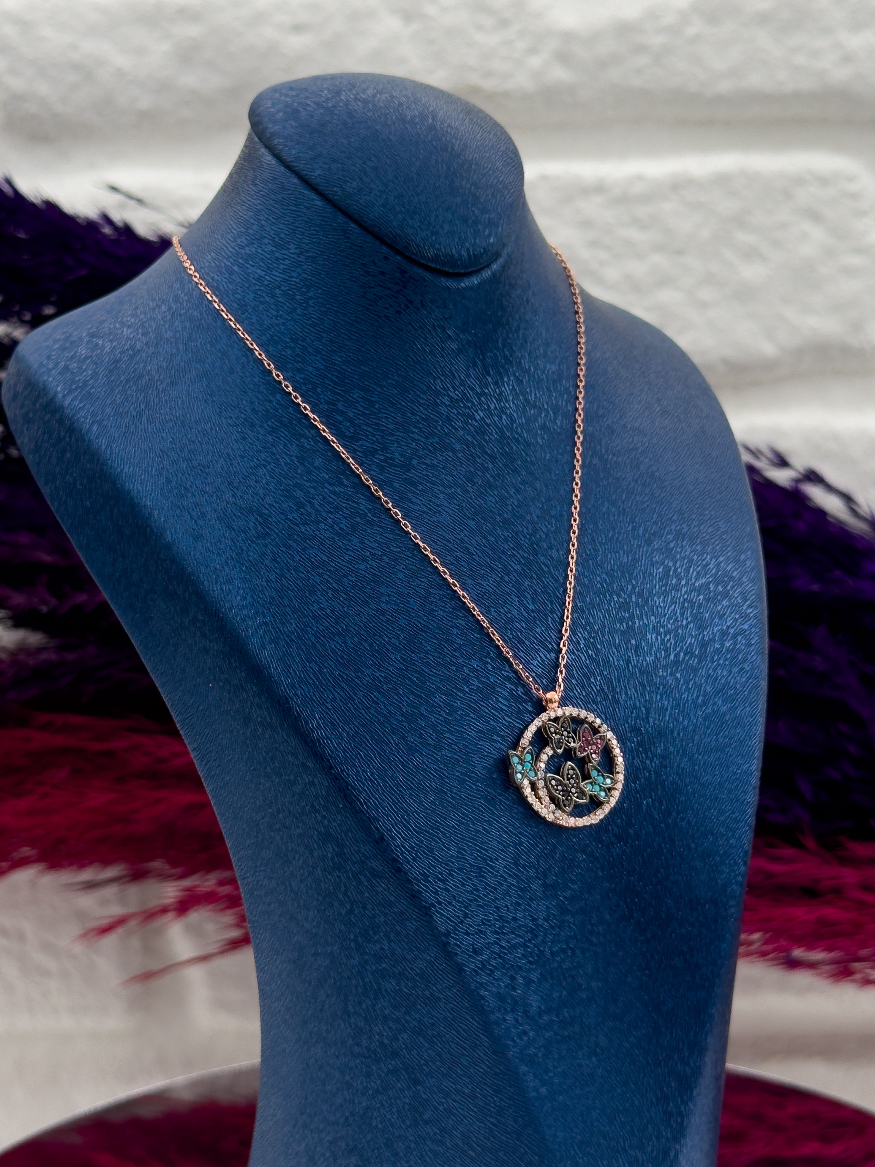 925 Ayar Gümüş Mix Taşlı Kelebek Modeli Zarif Kadın Kolye