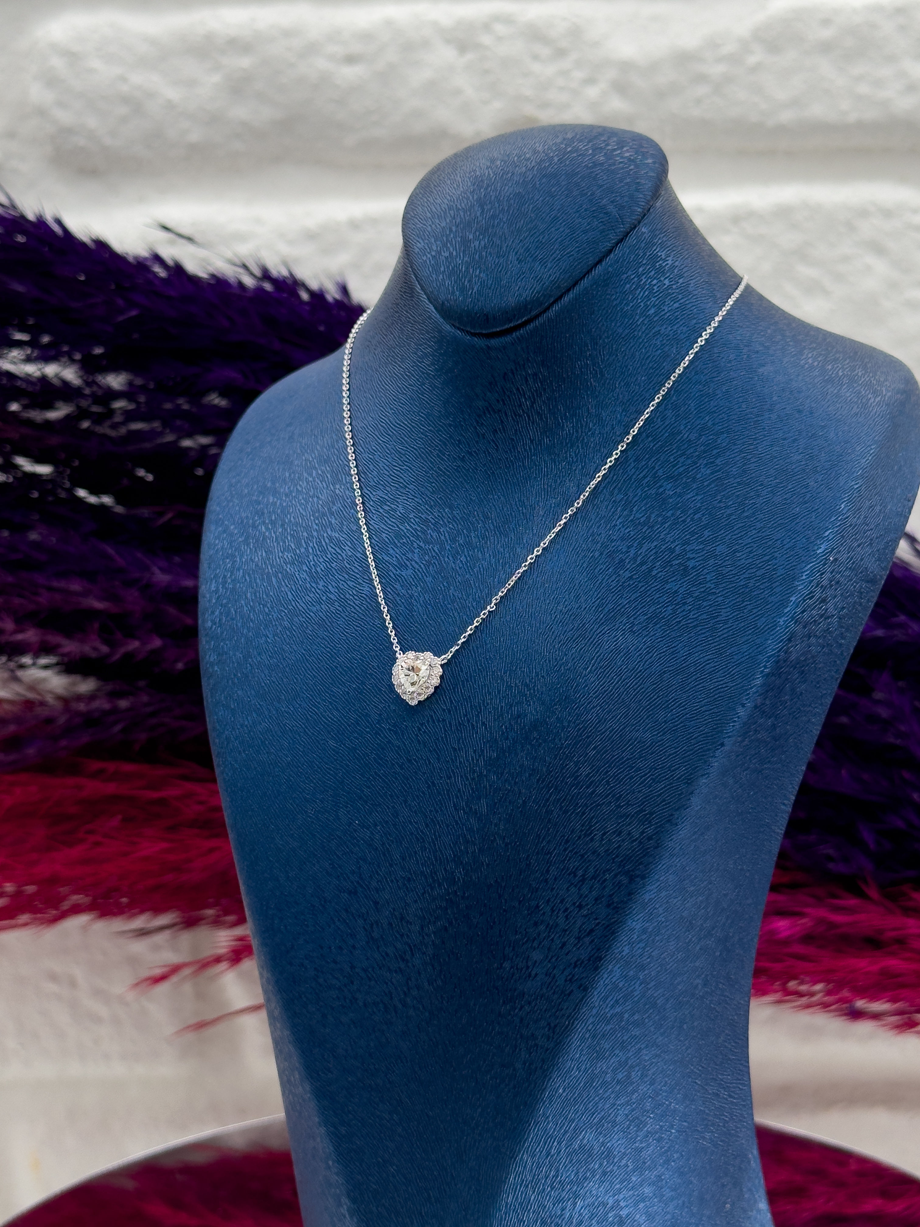 925 Ayar Gümüş Tektaş Kalpli Desenli Popüler Kadın Kolye