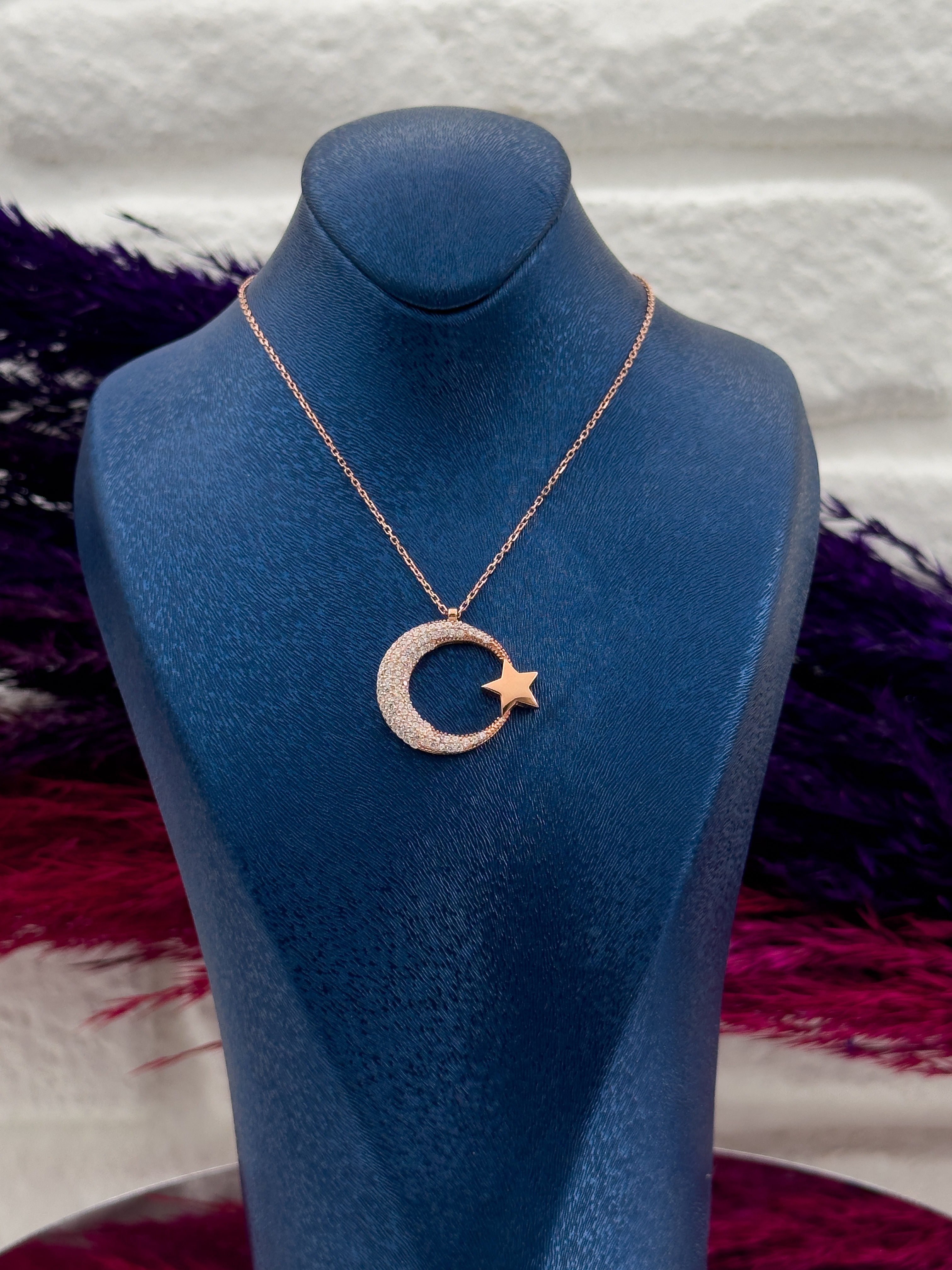 925 Ayar Gümüş Rose Renk Taşlı Ayyıldız Modeli Lüks Kadın Kolye