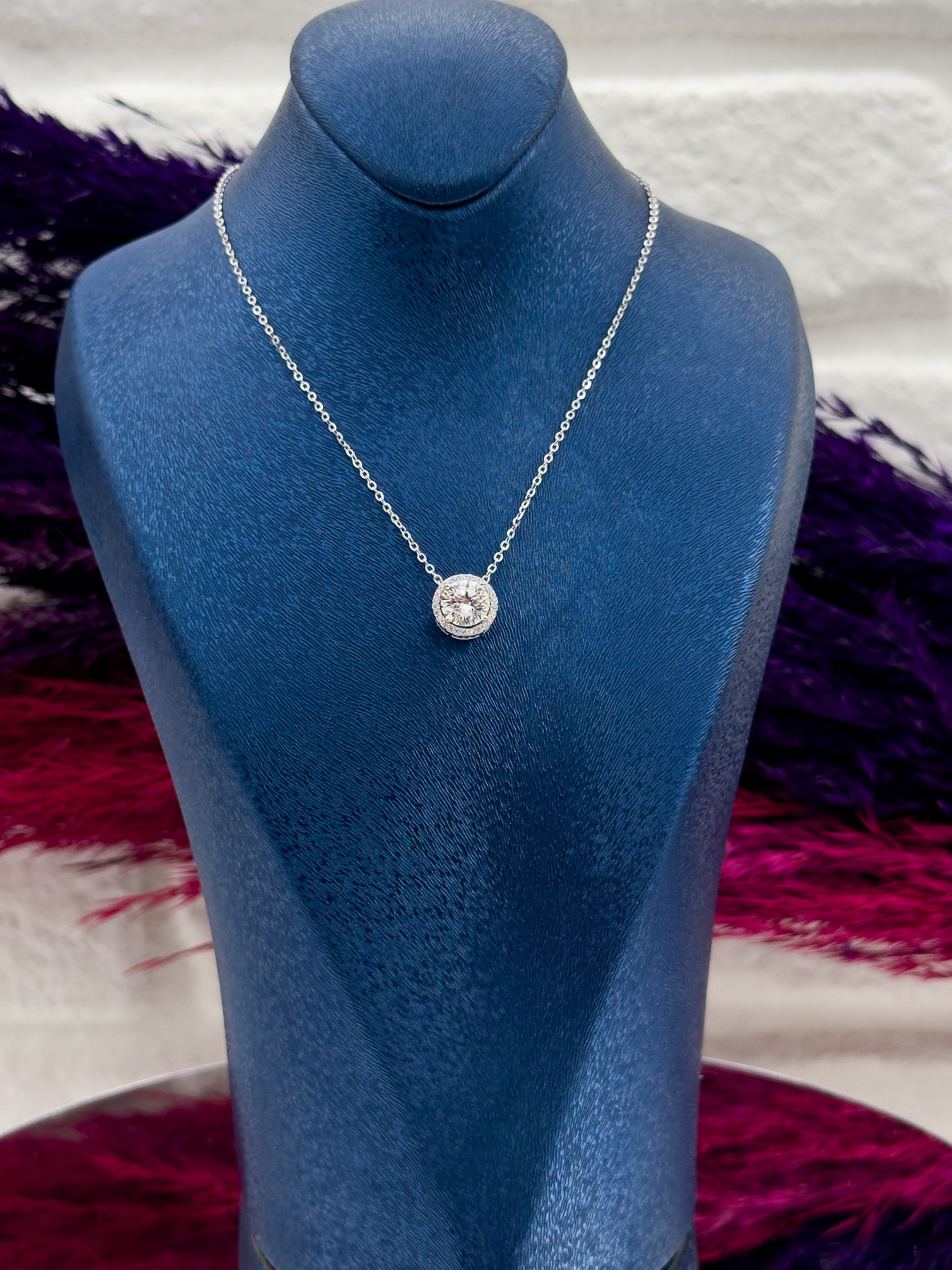 925 Ayar Gümüş Mosanite Taşlı Pırlanta Montür Desenli Popüler Kadın Kolye